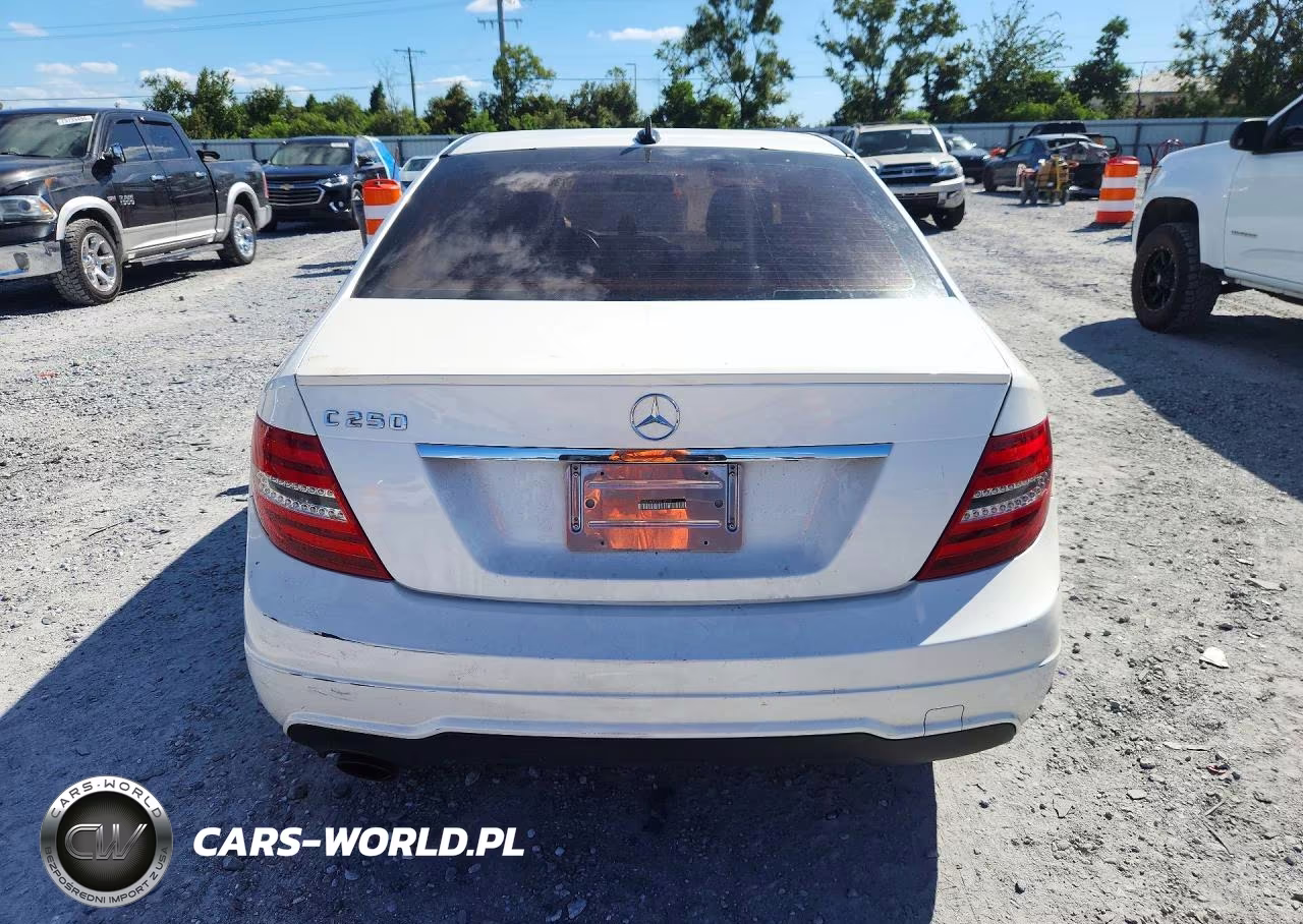 2012 Mercedes-Benz C 250 VIN:WDDGF4HB3CR218224 - 6