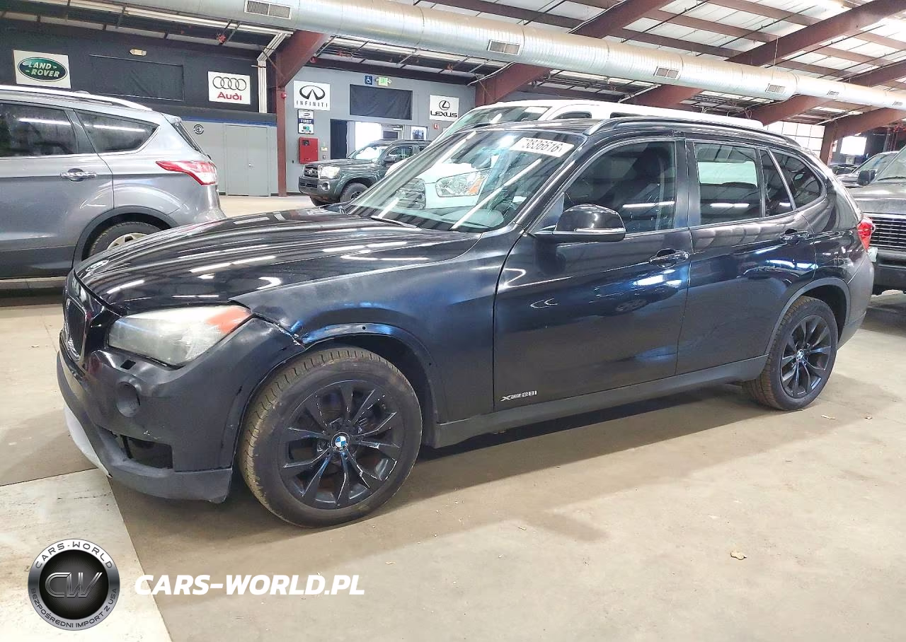 2013 BMW X1 xDrive28I VIN:WBAVL1C56DVR87364 - 1