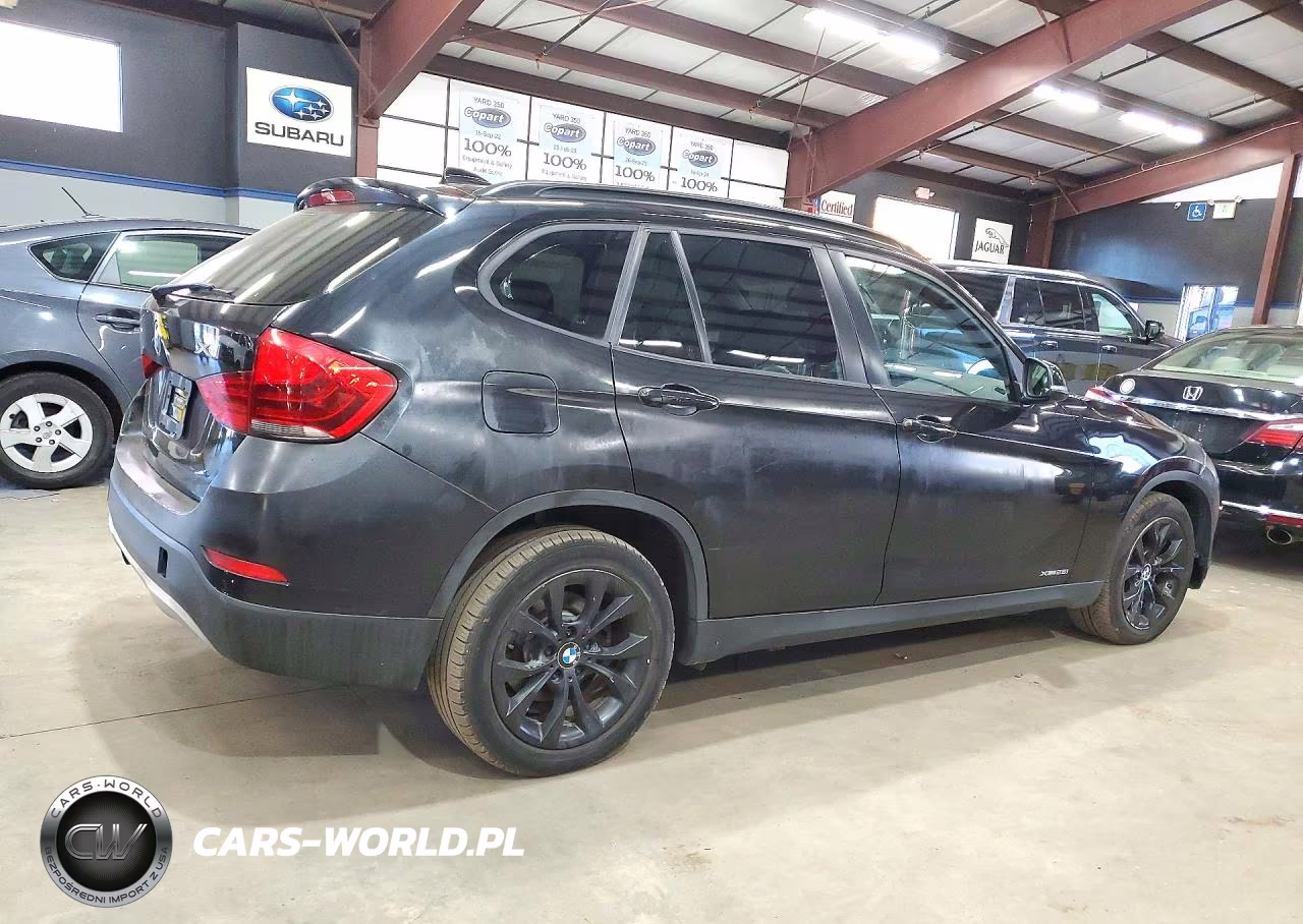 2013 BMW X1 xDrive28I VIN:WBAVL1C56DVR87364 - 3