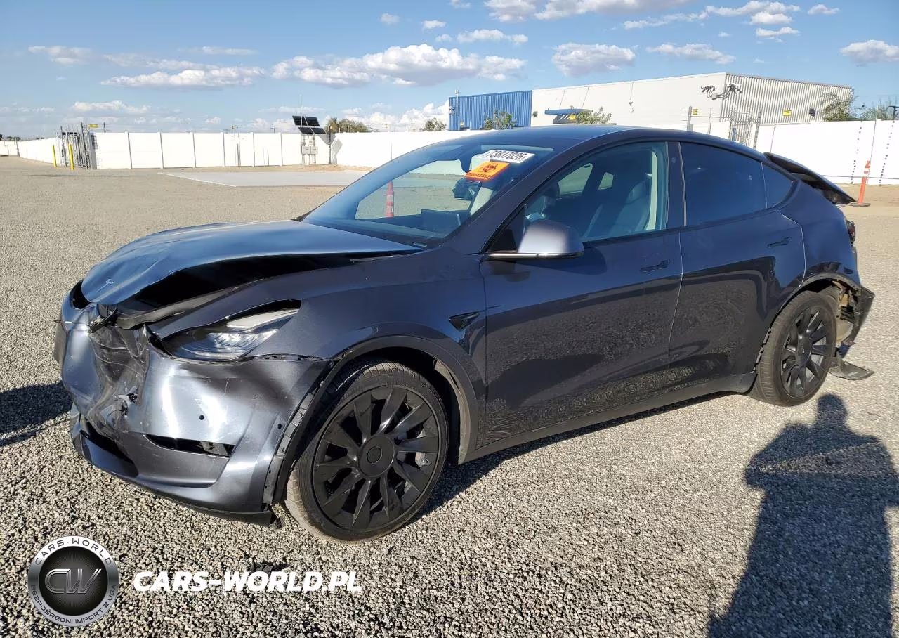 2021 Tesla Model Y VIN:5YJYGDEE9MF097748 - 1