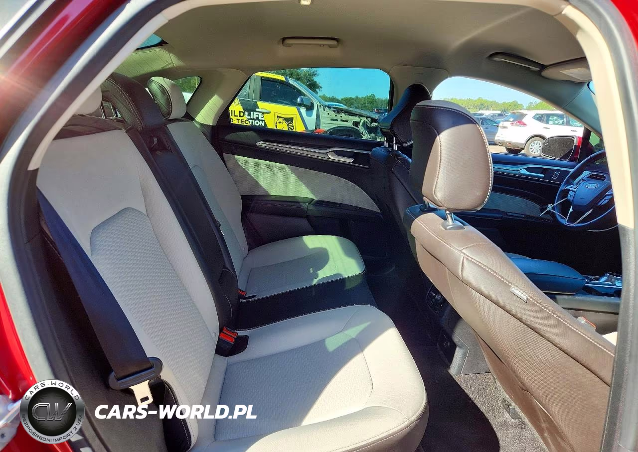 2020 Ford Fusion Se VIN:3FA6P0HD0LR104754 - 10