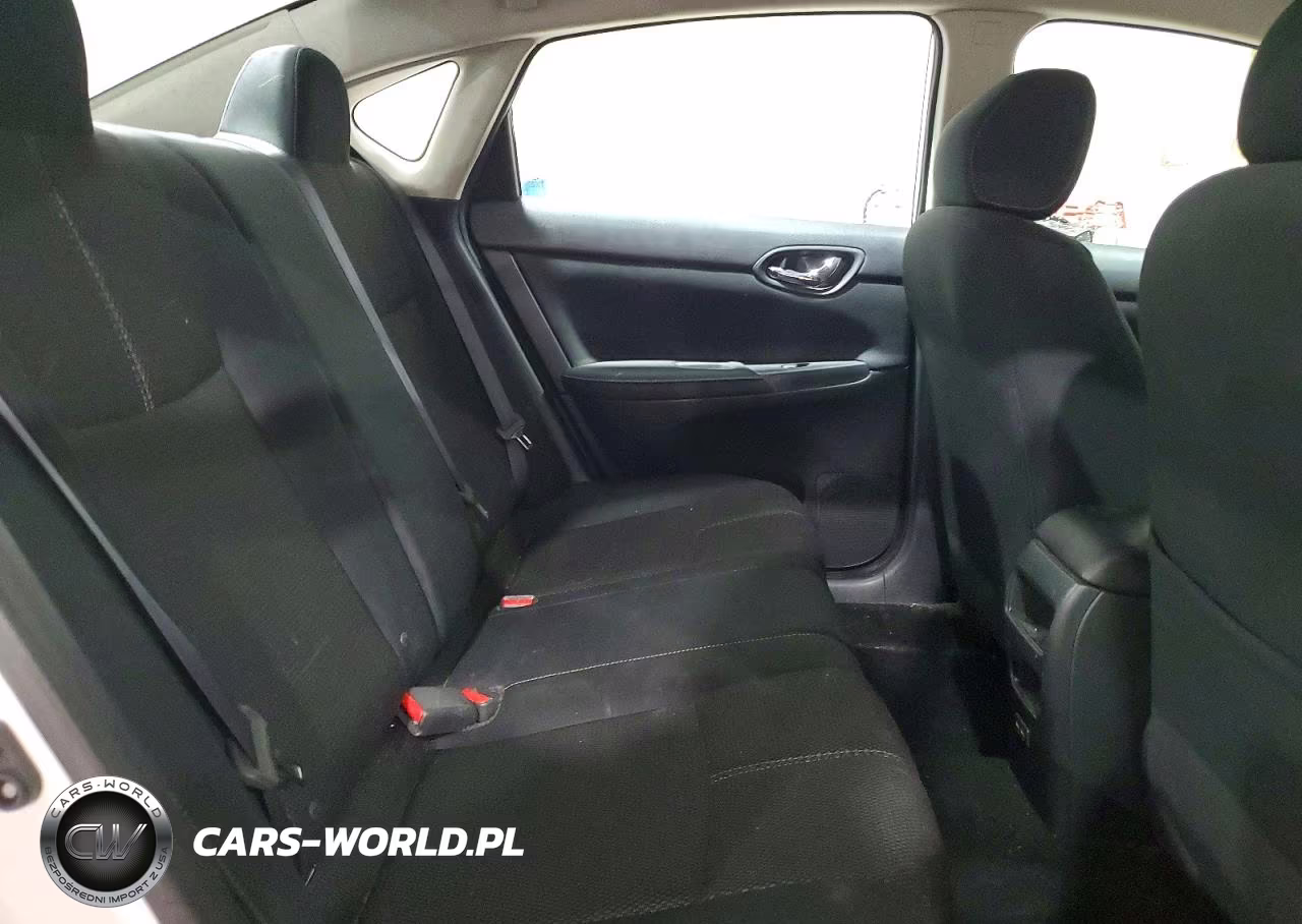 2018 Nissan Sentra S VIN:3N1AB7AP6JY322087 - 10