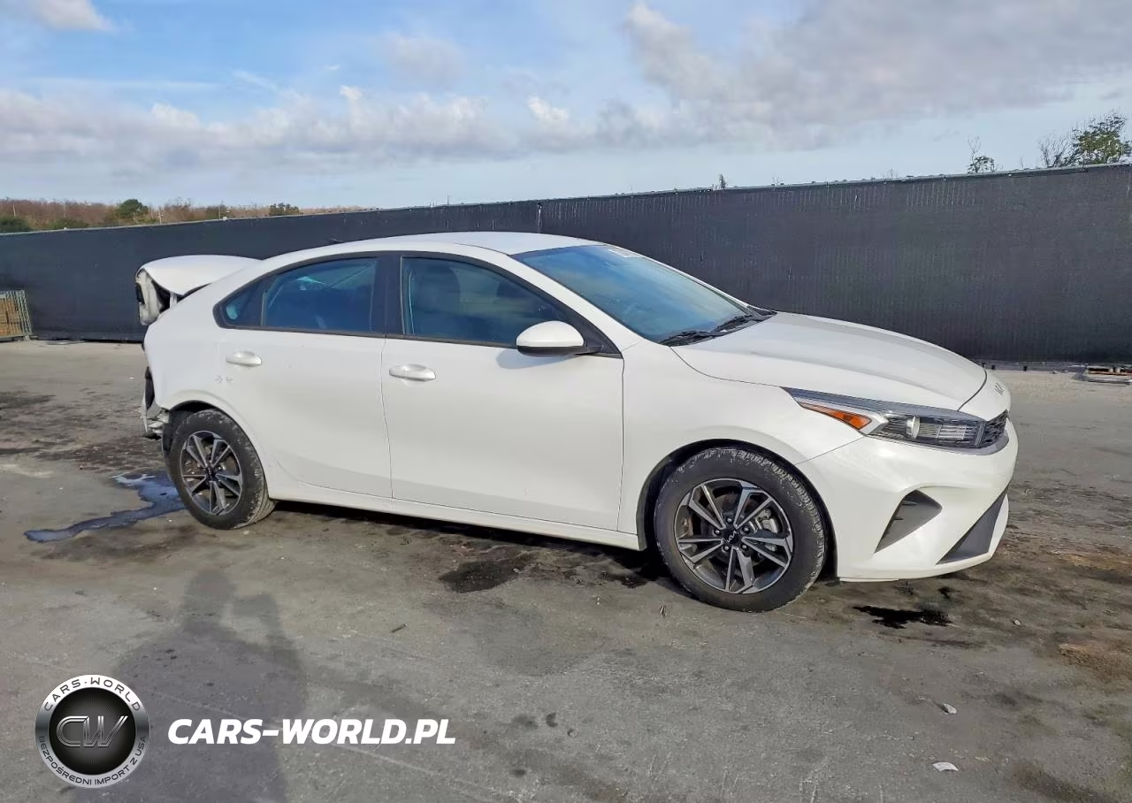2024 Kia Forte Lx VIN:3KPF24AD6RE732053 - 4