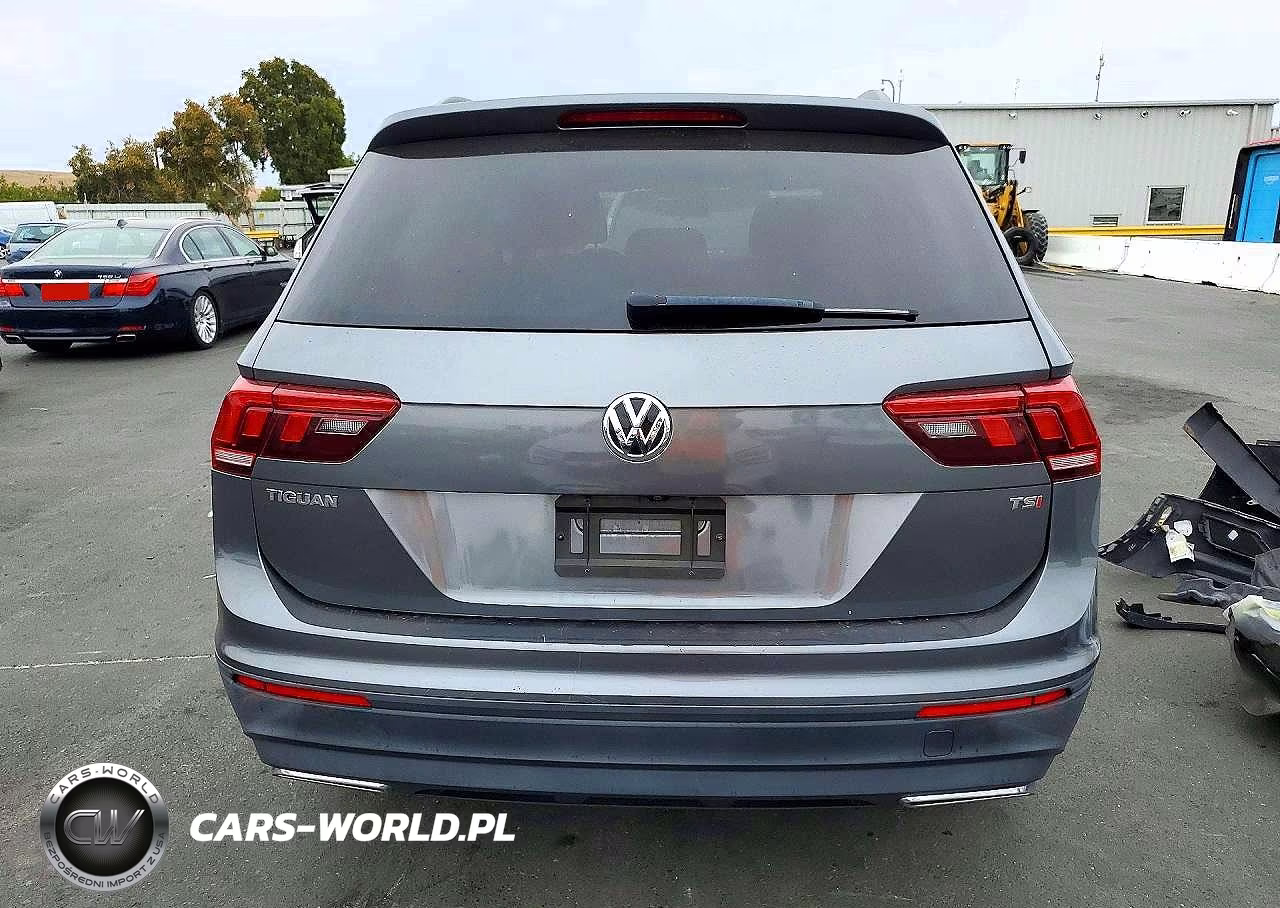 2018 Volkswagen Tiguan S VIN:3VV1B7AX7JM111681 - 6