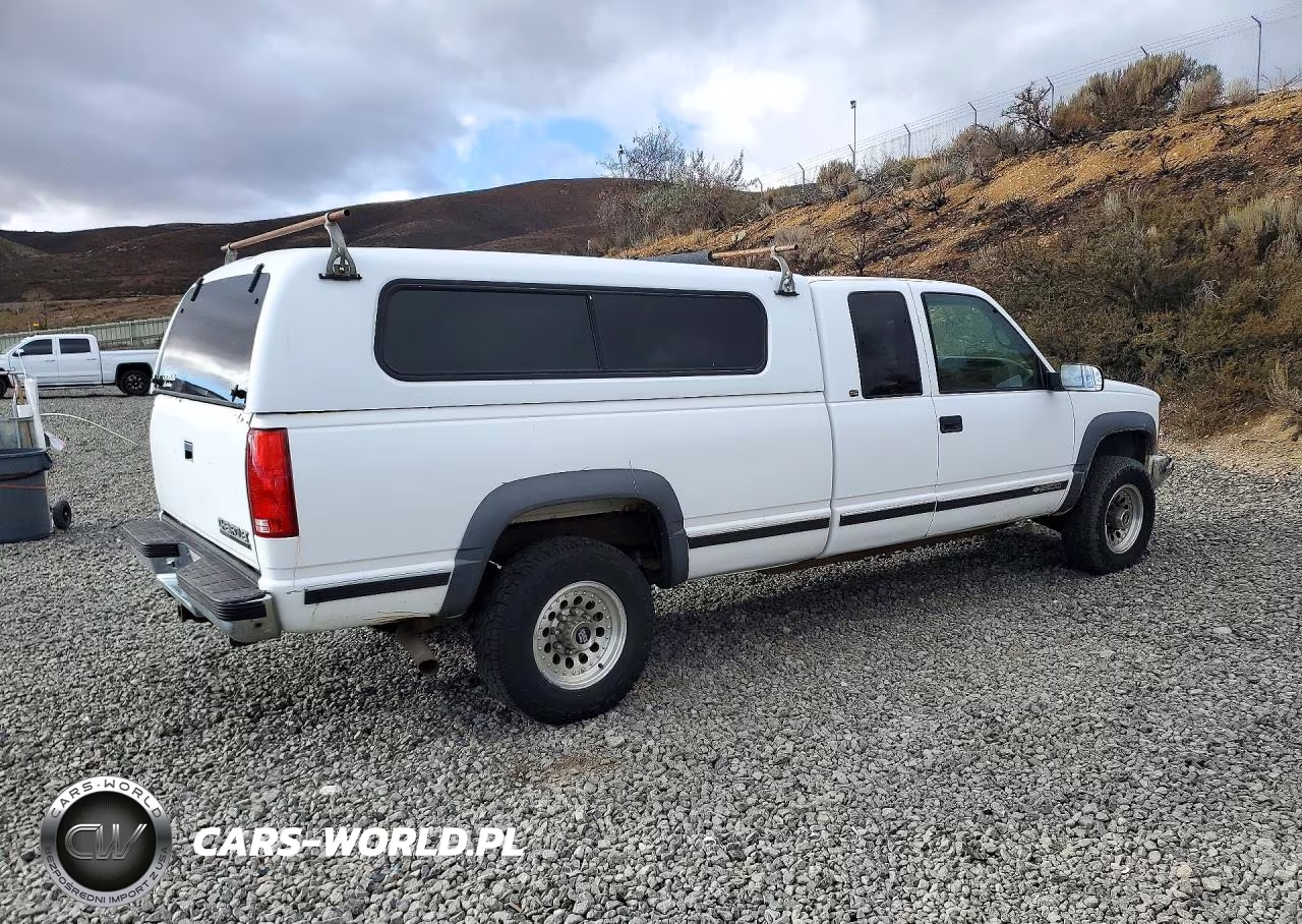 1998 Chevrolet Gmt-400 K2500 VIN:1GCGK29J2WE232207 - 3