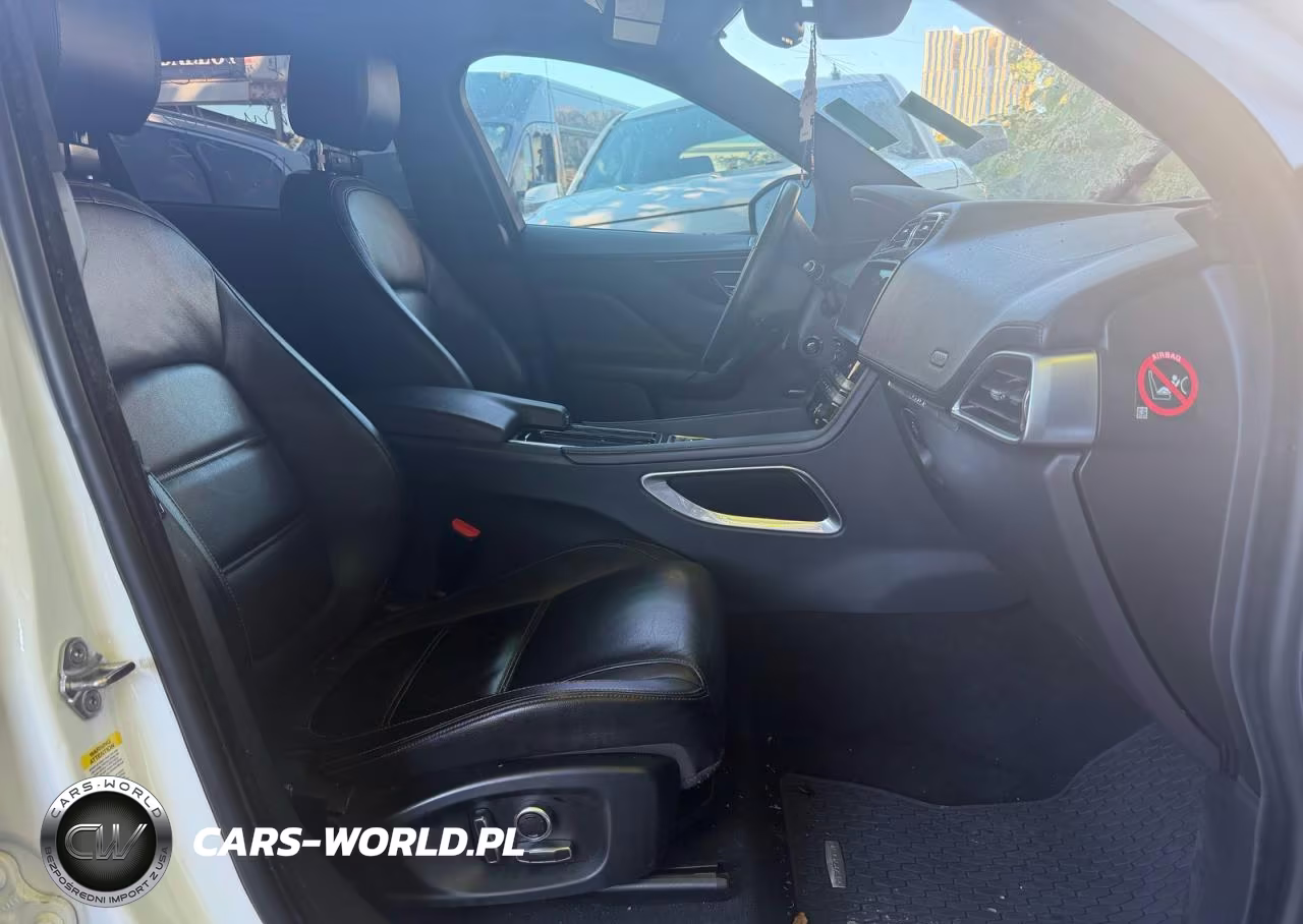 2019 Jaguar F-Pace Prestige VIN:SADCK2GX2KA601028 - 5