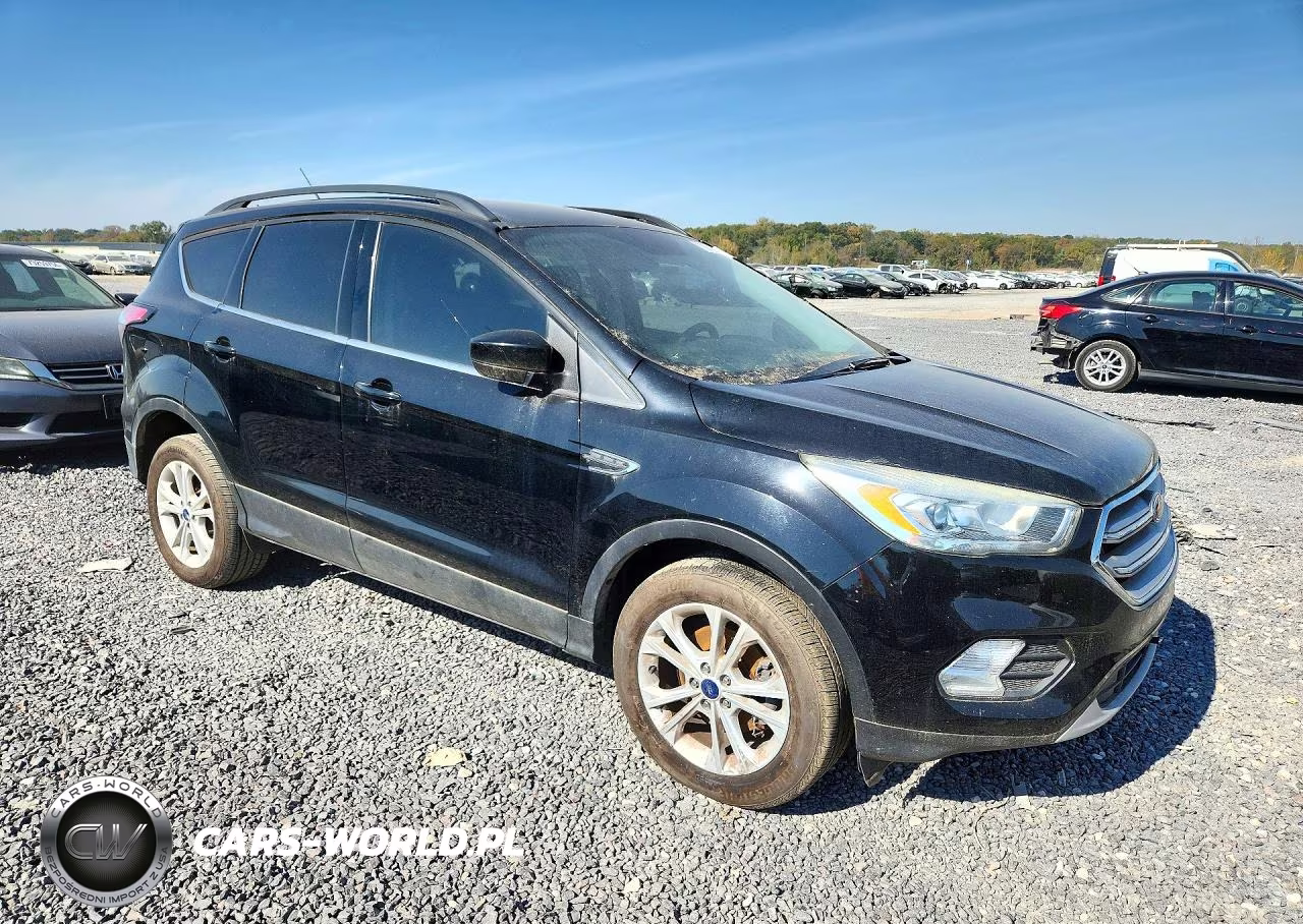 2017 Ford Escape Se VIN:1FMCU0GD2HUD38672 - 4