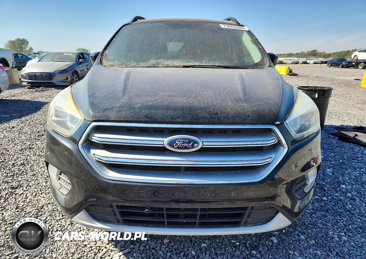 2017 Ford Escape Se VIN:1FMCU0GD2HUD38672 - 5
