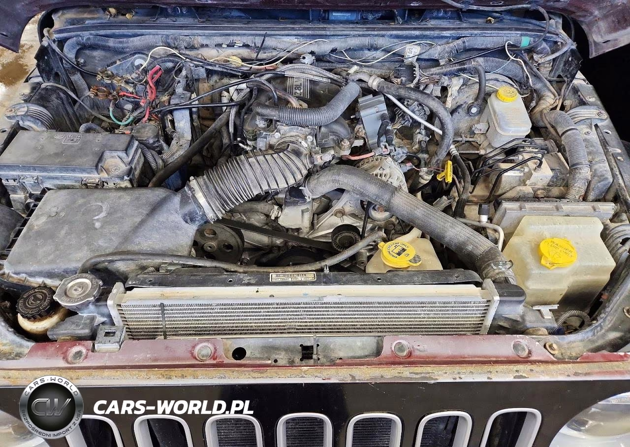 2008 Jeep Wrangler Unlimited Sahara VIN:1J4GA59178L570425 - 11