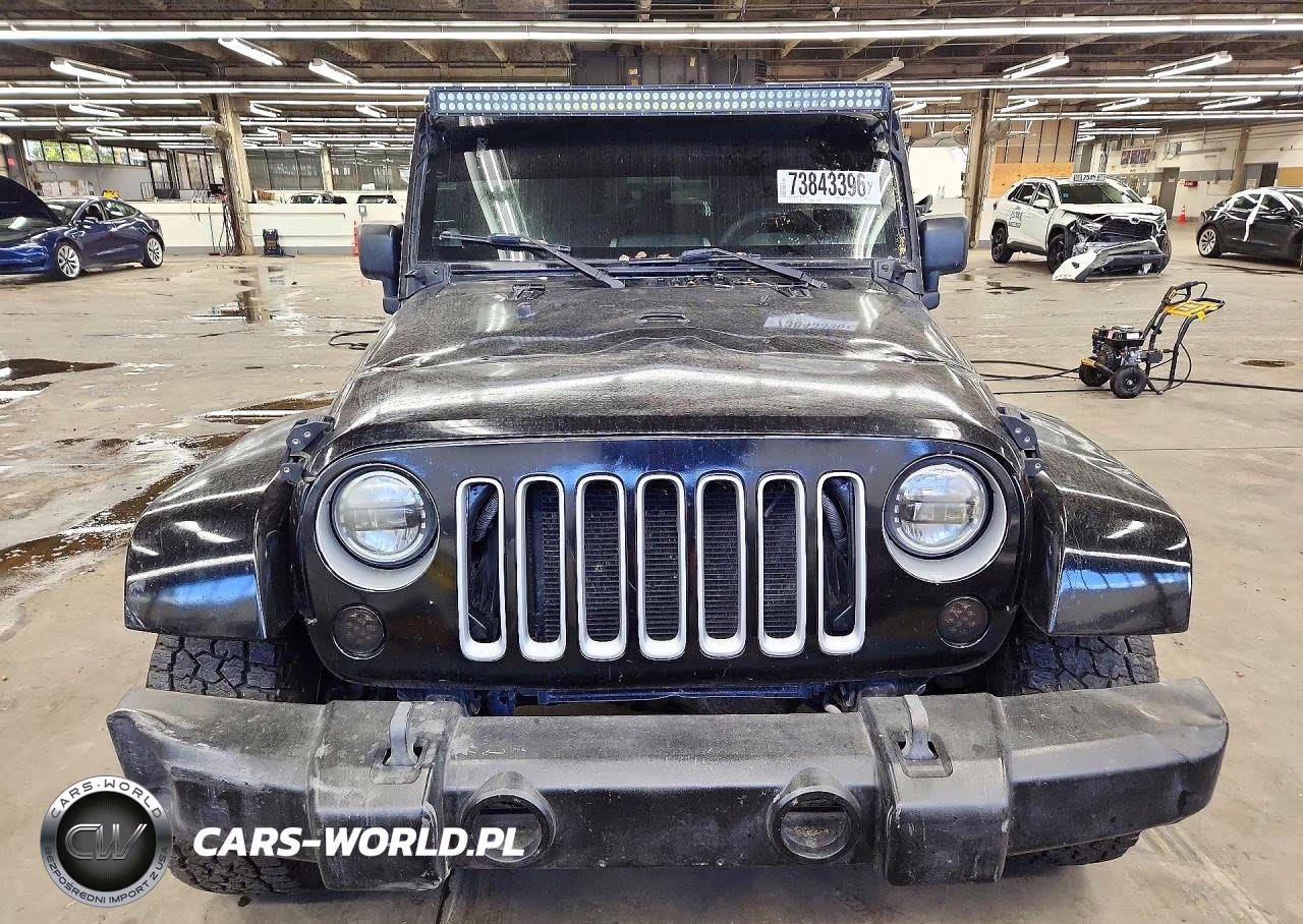 2008 Jeep Wrangler Unlimited Sahara VIN:1J4GA59178L570425 - 5