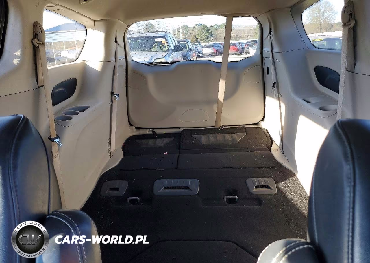 2020 Chrysler Voyager Lxi VIN:2C4RC1DG9LR176566 - 10