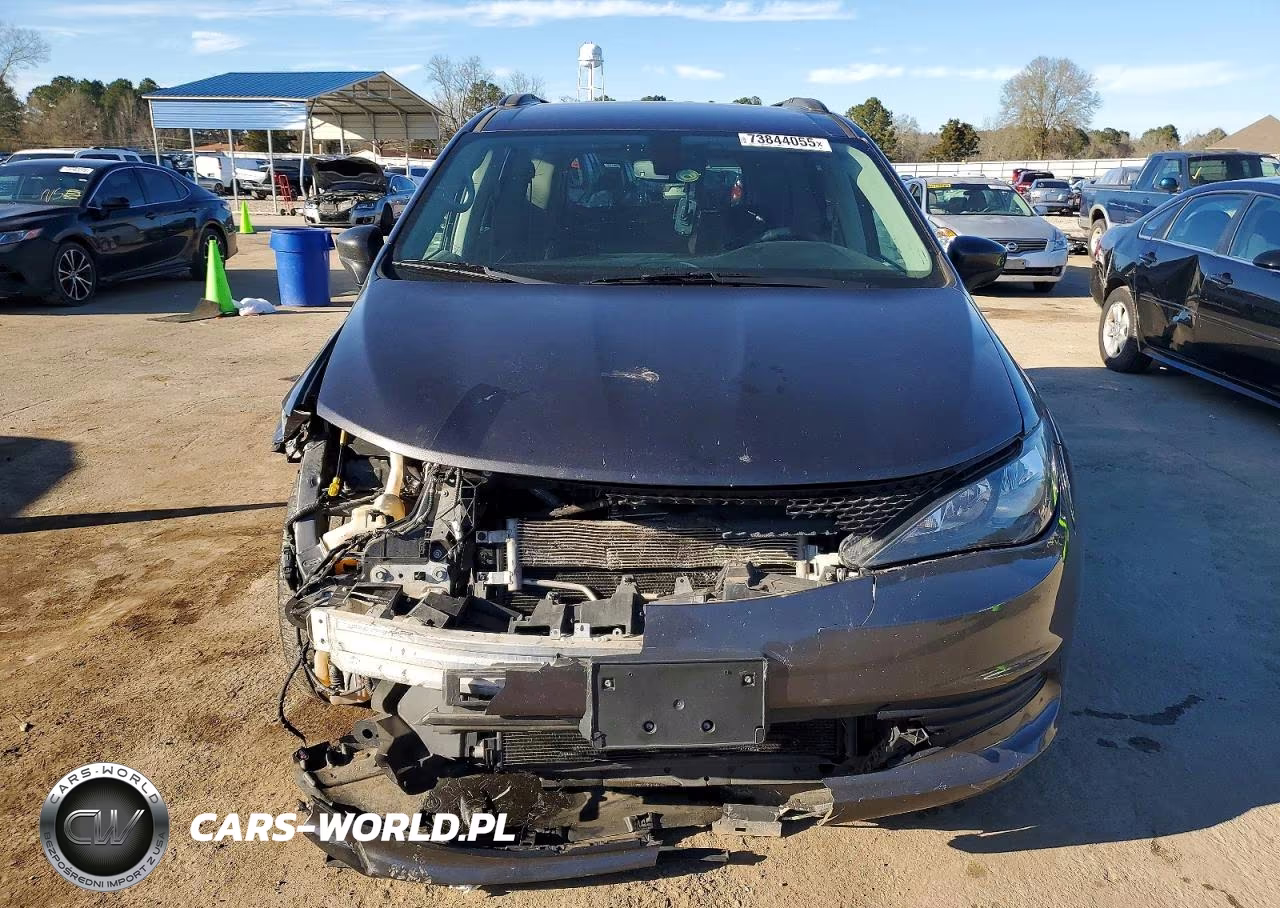 2020 Chrysler Voyager Lxi VIN:2C4RC1DG9LR176566 - 5