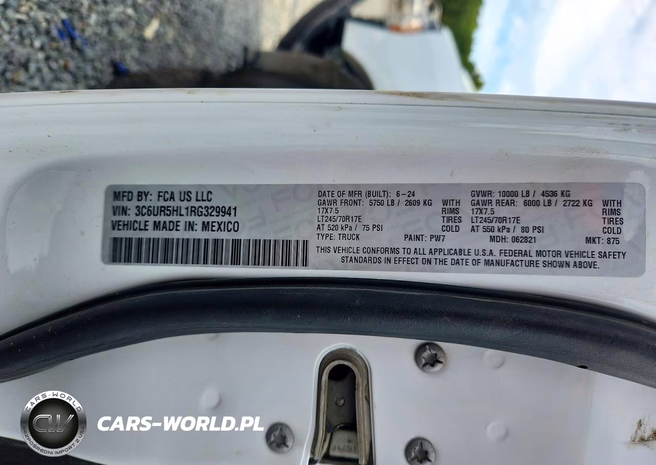 2024 Ram 2500 VIN:3C6UR5HL1RG329941 - 14
