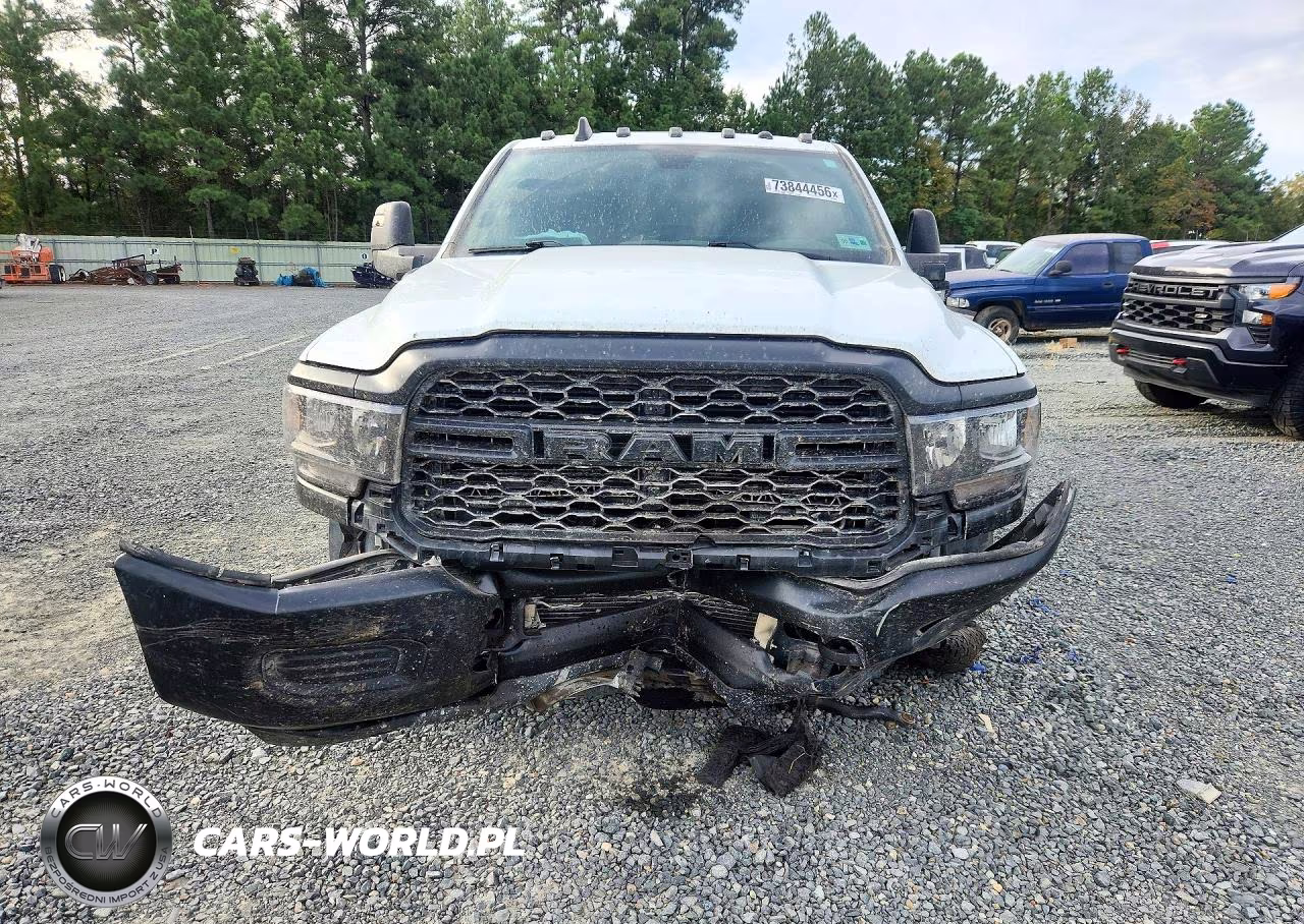 2024 Ram 2500 VIN:3C6UR5HL1RG329941 - 5