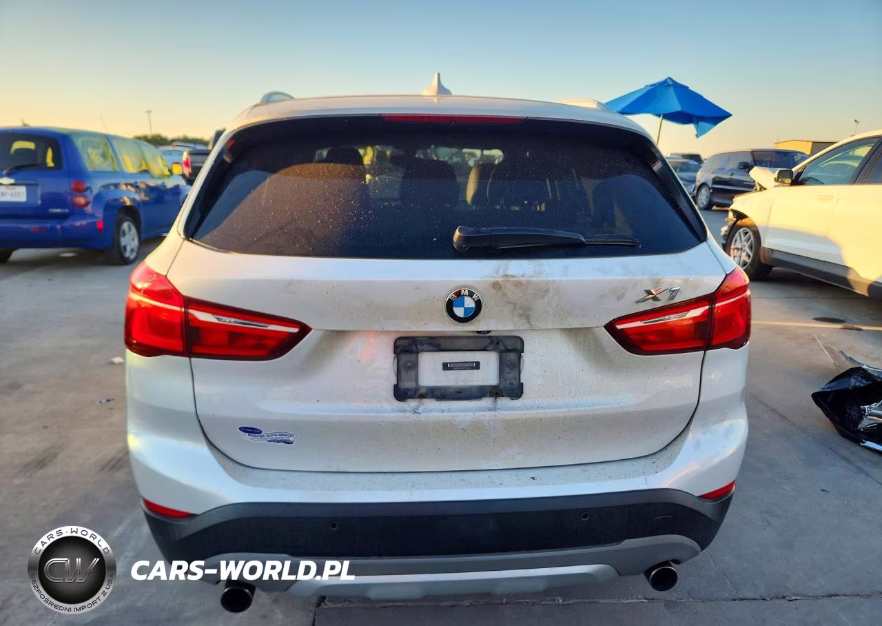 2017 BMW X1 xDrive28I VIN:WBXHT3C36H5F77220 - 6