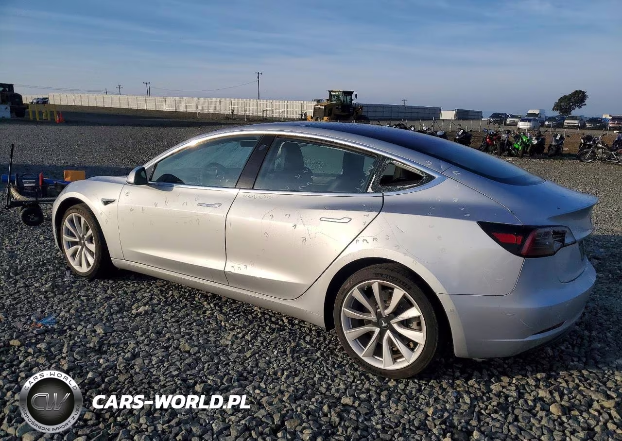2018 Tesla Model 3 VIN:5YJ3E1EA2JF015270 - 2