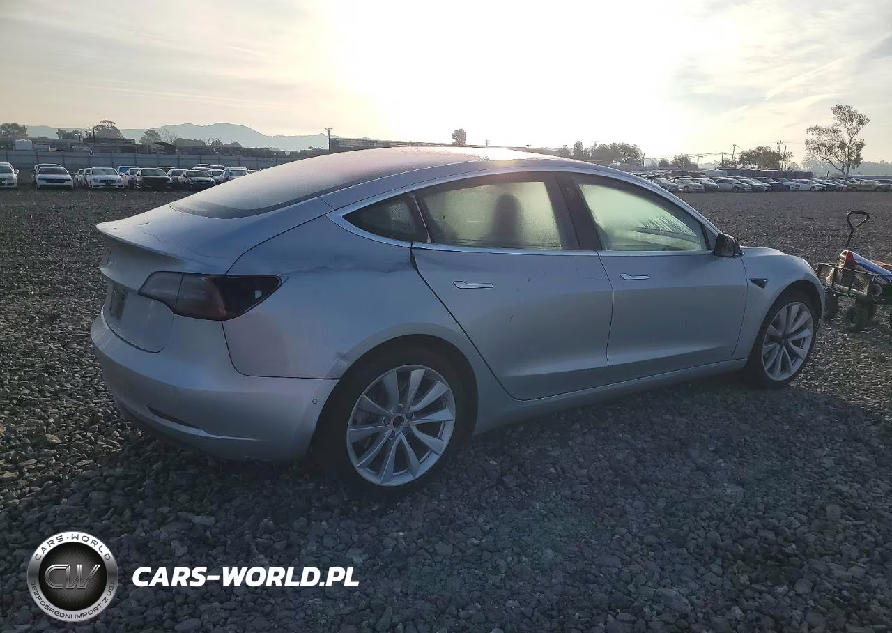 2018 Tesla Model 3 VIN:5YJ3E1EA2JF015270 - 3