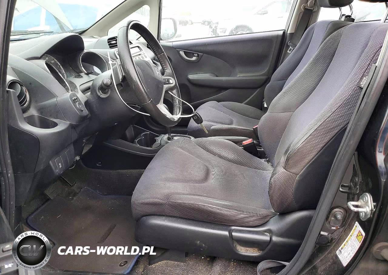 2013 Honda Fit Sport VIN:JHMGE8H53DC001337 - 7