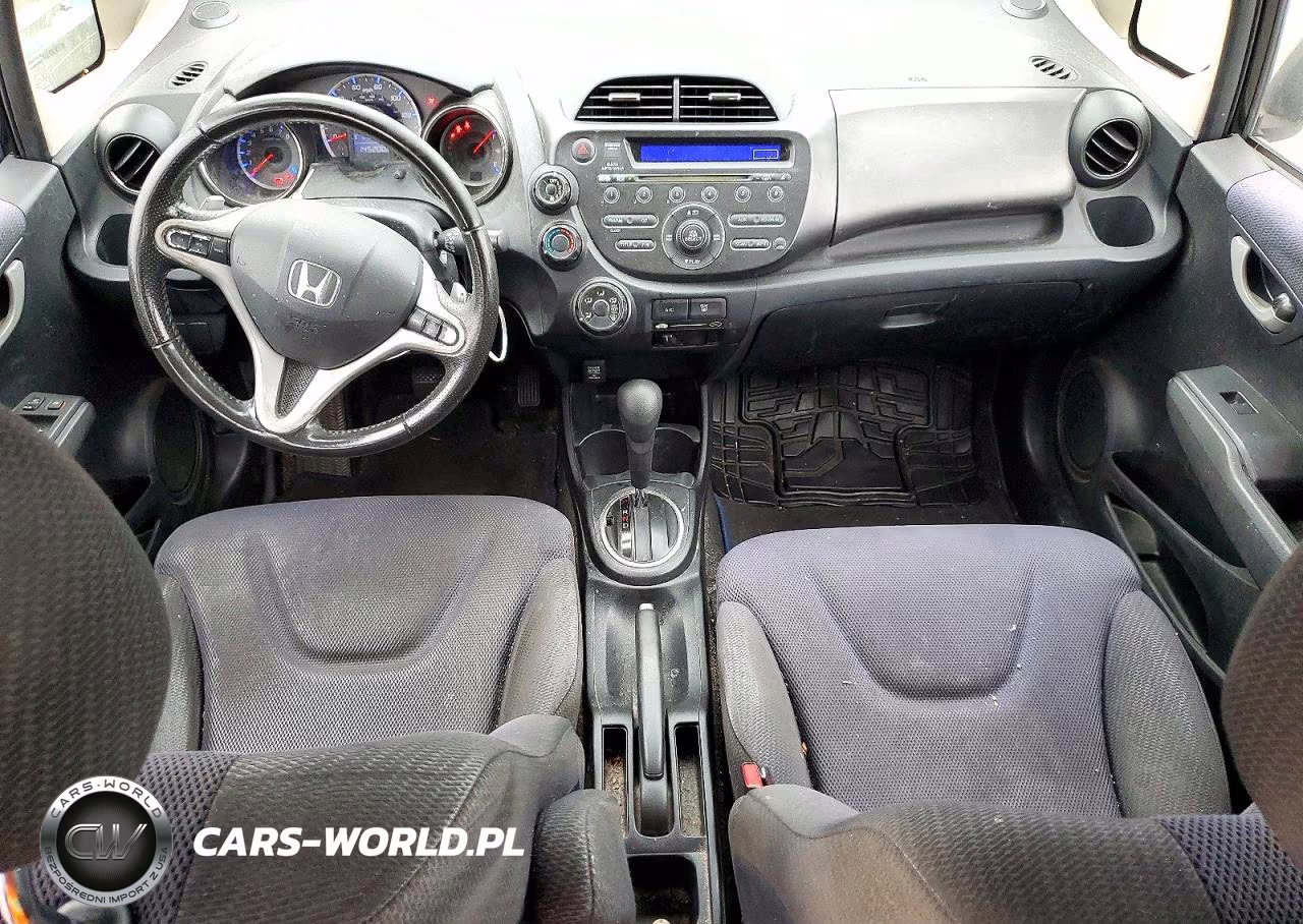 2013 Honda Fit Sport VIN:JHMGE8H53DC001337 - 8