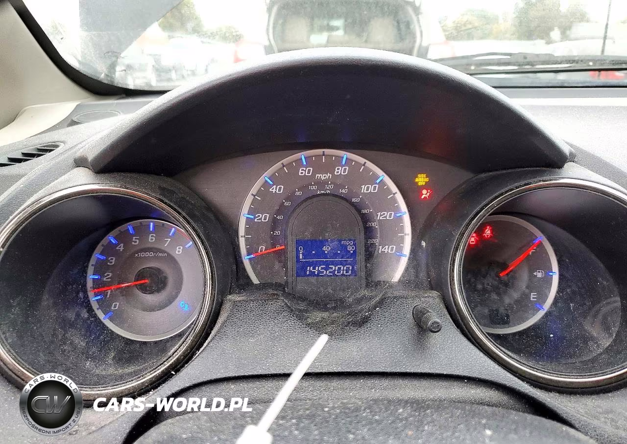 2013 Honda Fit Sport VIN:JHMGE8H53DC001337 - 9