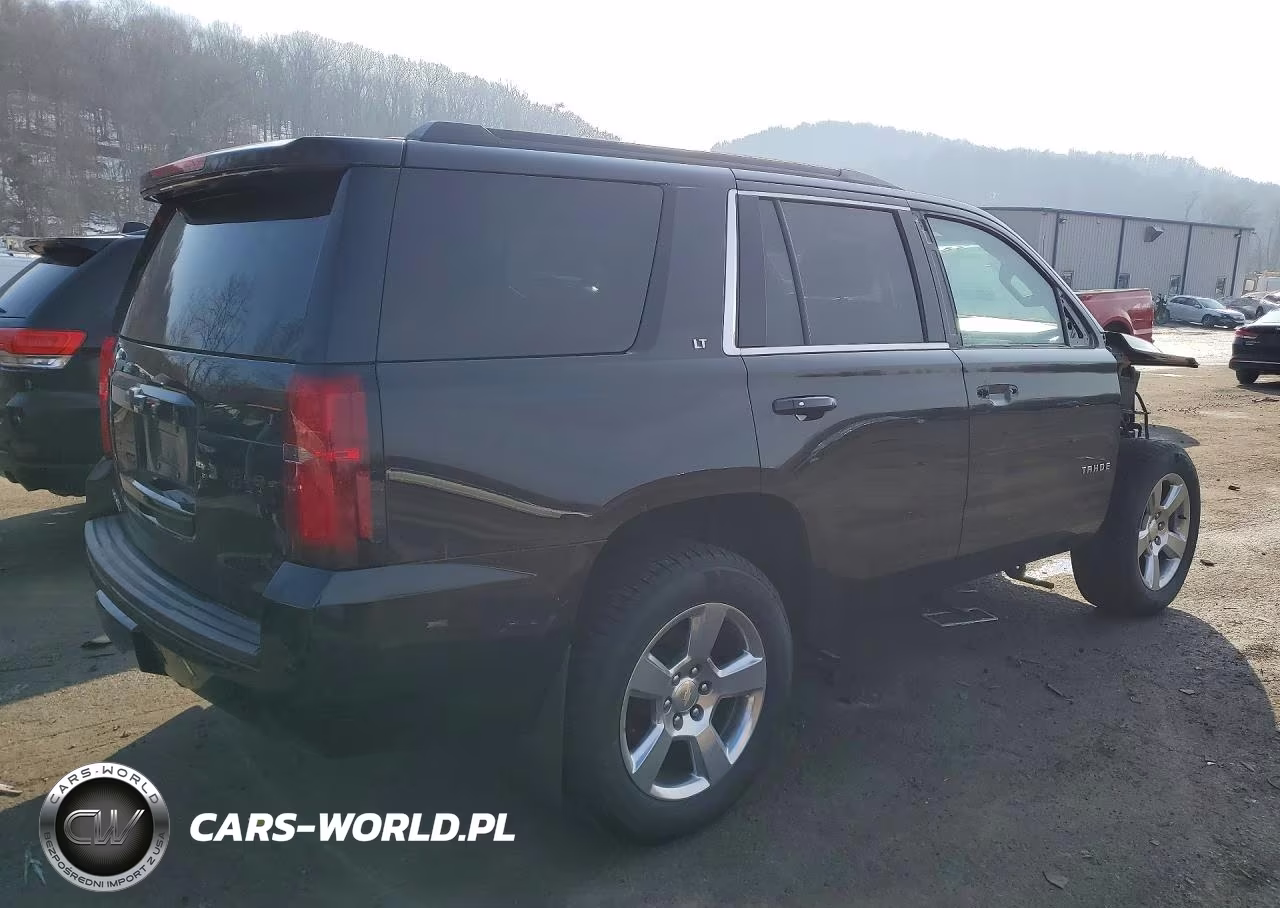 2018 Chevrolet Tahoe K1500 Lt VIN:1GNSKBKC7JR324329 - 3