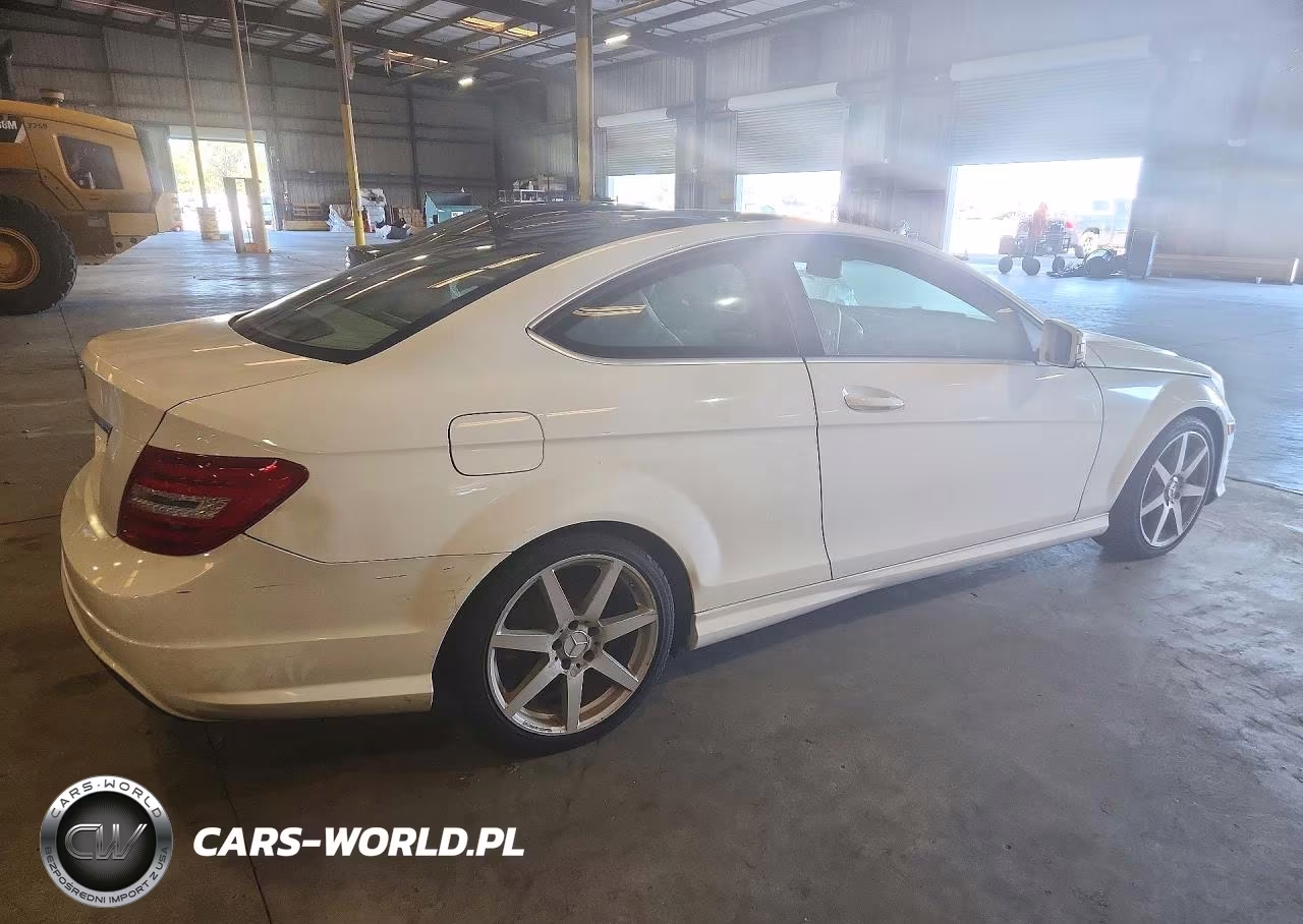2013 Mercedes-Benz C 250 VIN:WDDGJ4HB8DF989196 - 3