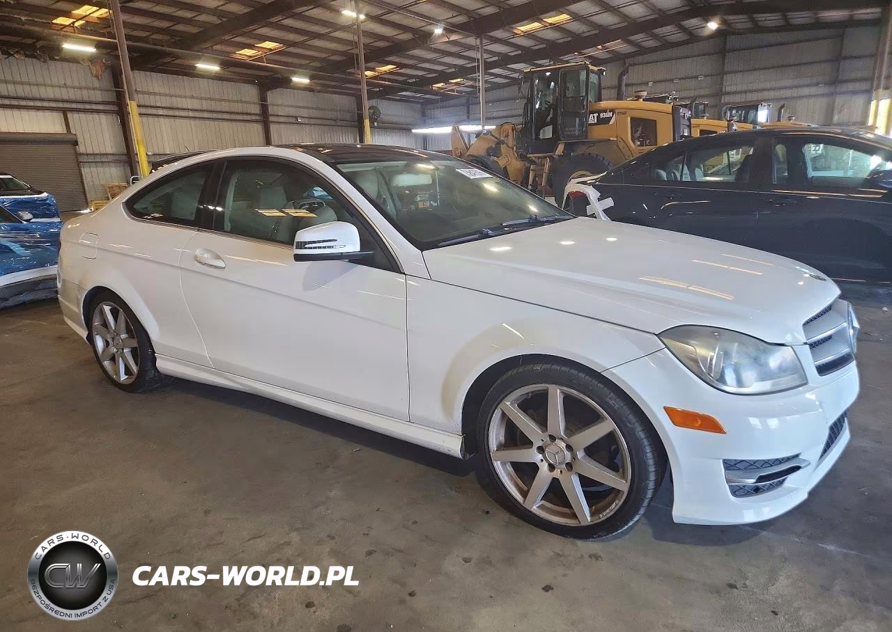 2013 Mercedes-Benz C 250 VIN:WDDGJ4HB8DF989196 - 4