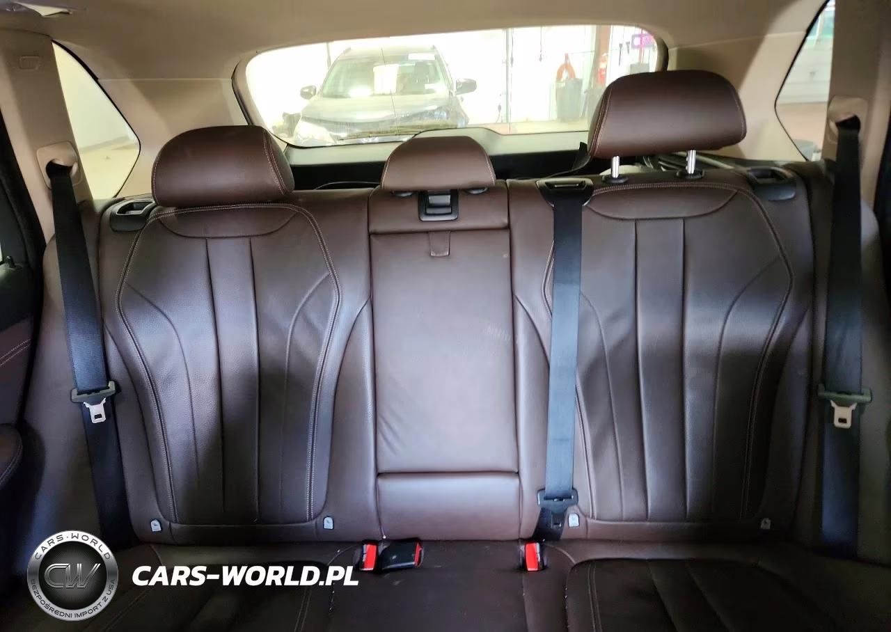 2015 BMW X5 xDrive35I VIN:5UXKR0C53F0K55240 - 10
