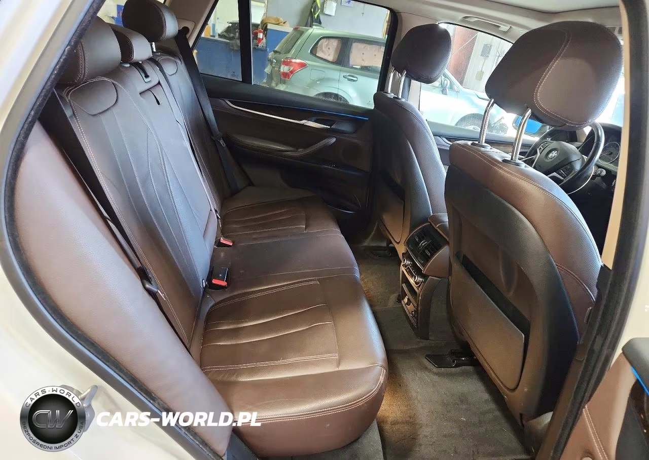 2015 BMW X5 xDrive35I VIN:5UXKR0C53F0K55240 - 11