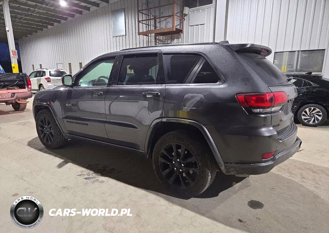 2018 Jeep Grand Cherokee Laredo VIN:1C4RJFAG1JC387340 - 2