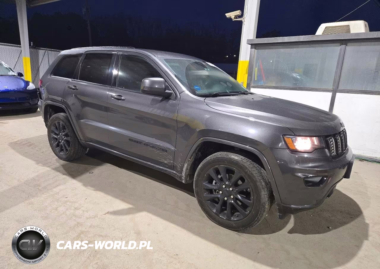 2018 Jeep Grand Cherokee Laredo VIN:1C4RJFAG1JC387340 - 4