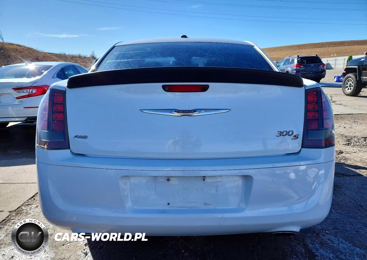 2014 Chrysler 300 S VIN:2C3CCAGG4EH298038 - 6