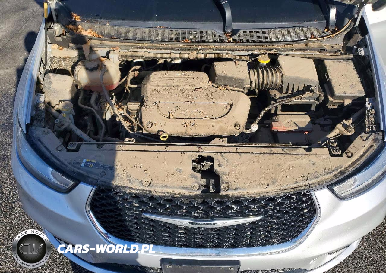 2024 Chrysler Pacifica Touring VIN:2C4RC1FG5RR174156 - 12