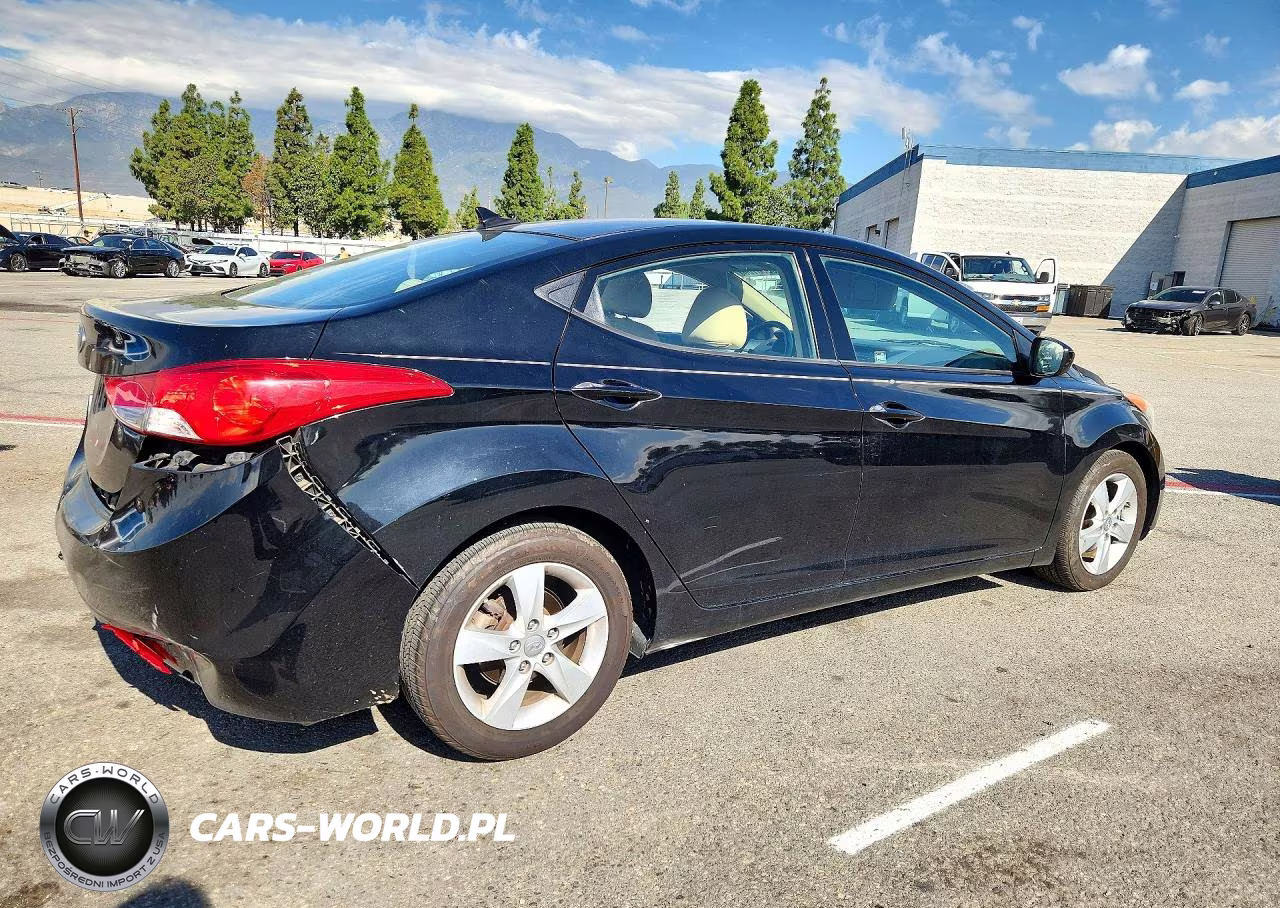 2013 Hyundai Elantra Gls VIN:5NPDH4AEXDH346741 - 3