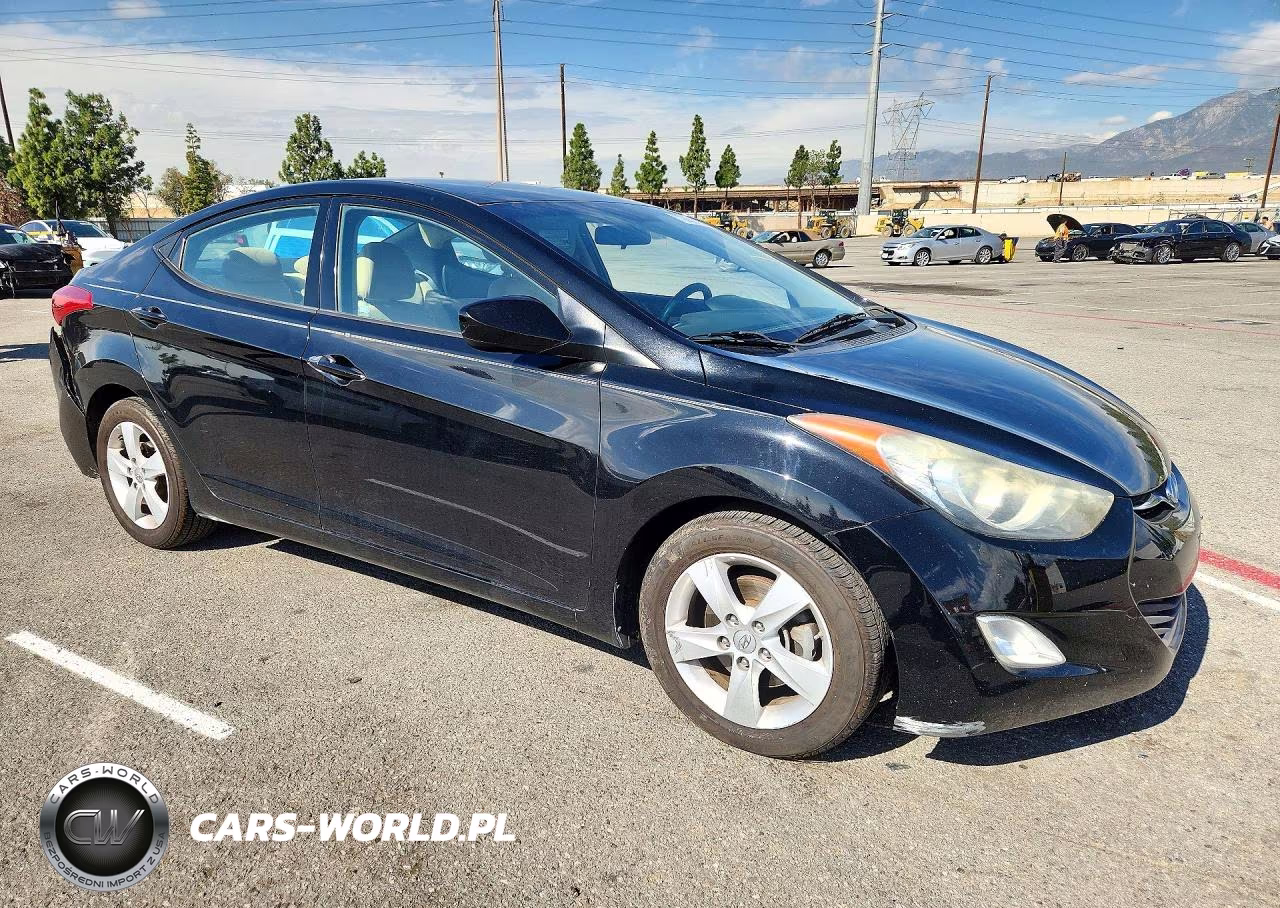 2013 Hyundai Elantra Gls VIN:5NPDH4AEXDH346741 - 4