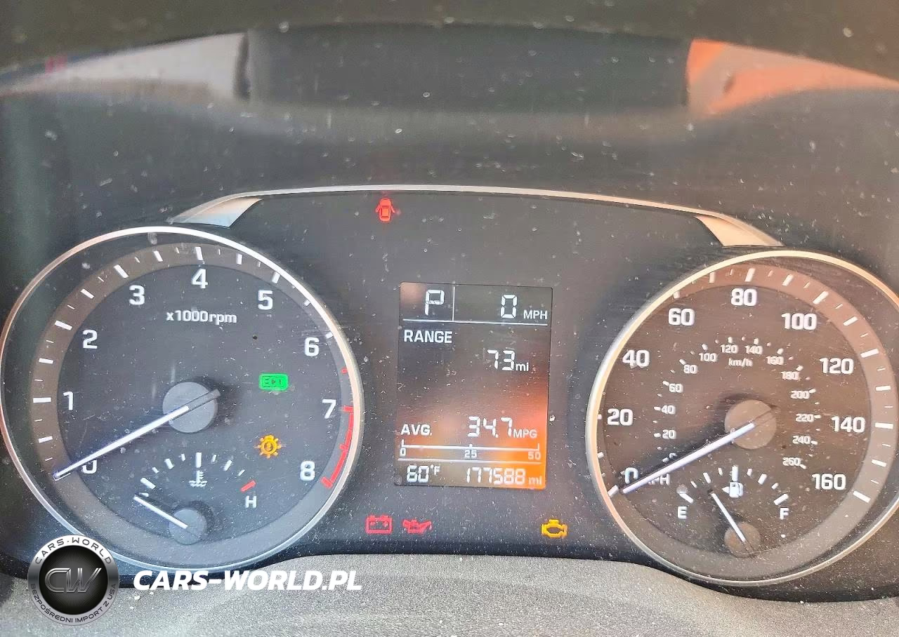 2018 Hyundai Elantra Se VIN:5NPD74LF5JH294228 - 9