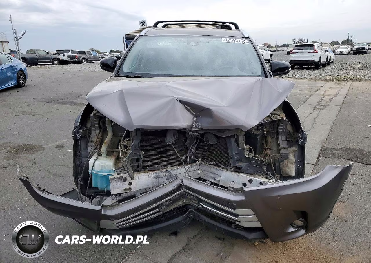 2018 Toyota Highlander Xle VIN:5TDKZRFH6JS528690 - 5