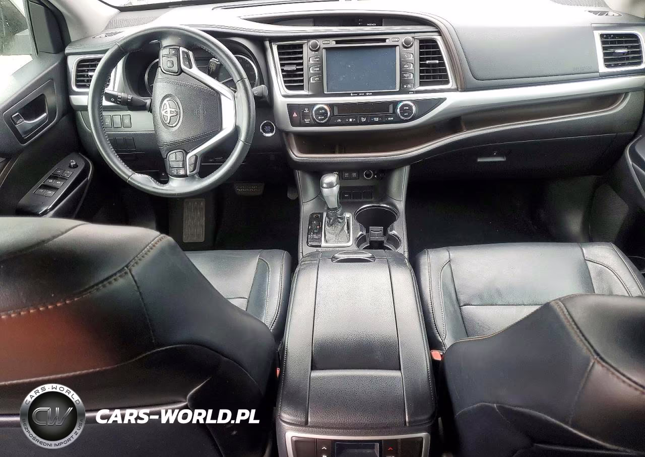 2018 Toyota Highlander Xle VIN:5TDKZRFH6JS528690 - 8