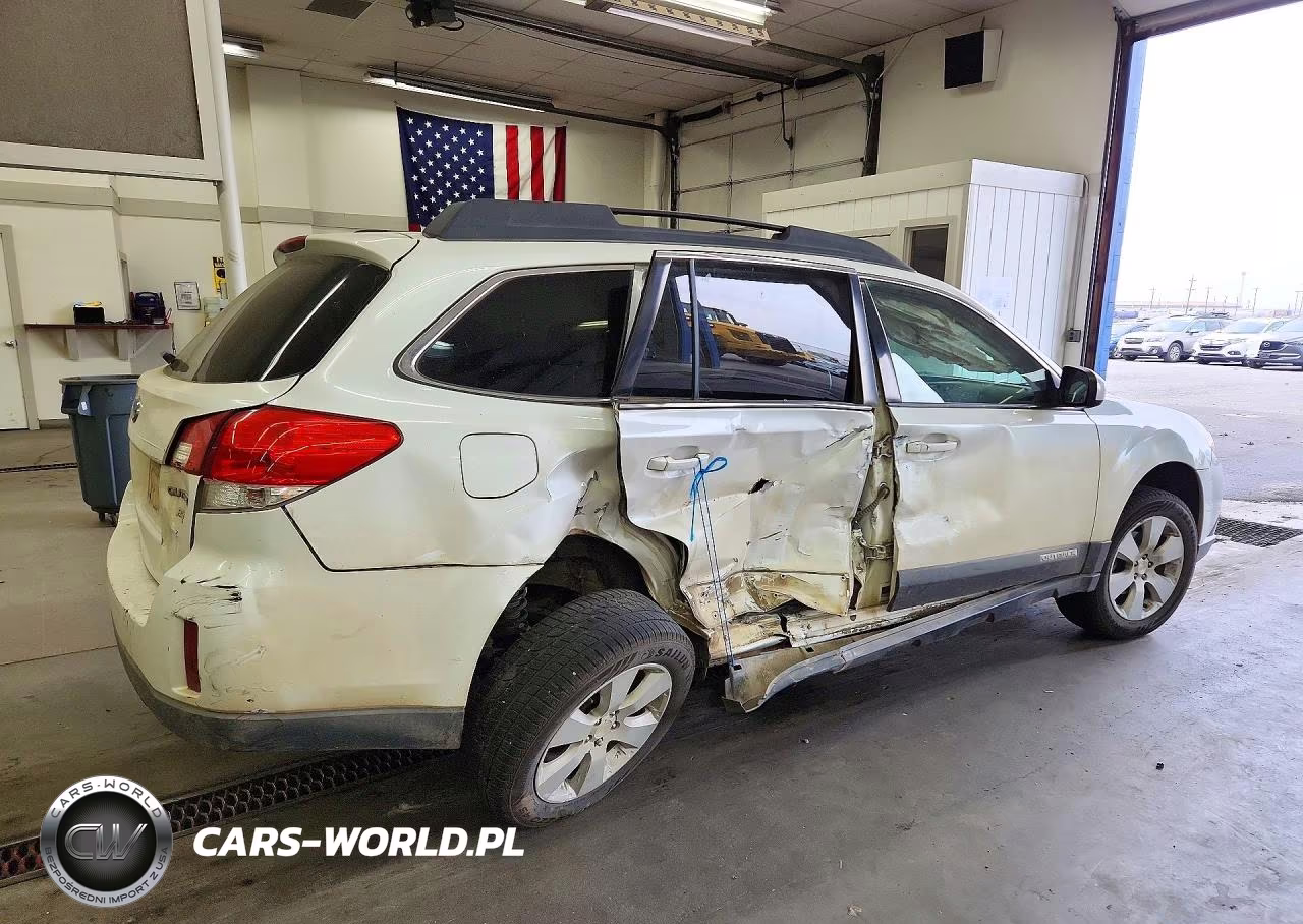 2012 Subaru Outback 2.5I Premium VIN:4S4BRBCC3C3230940 - 3