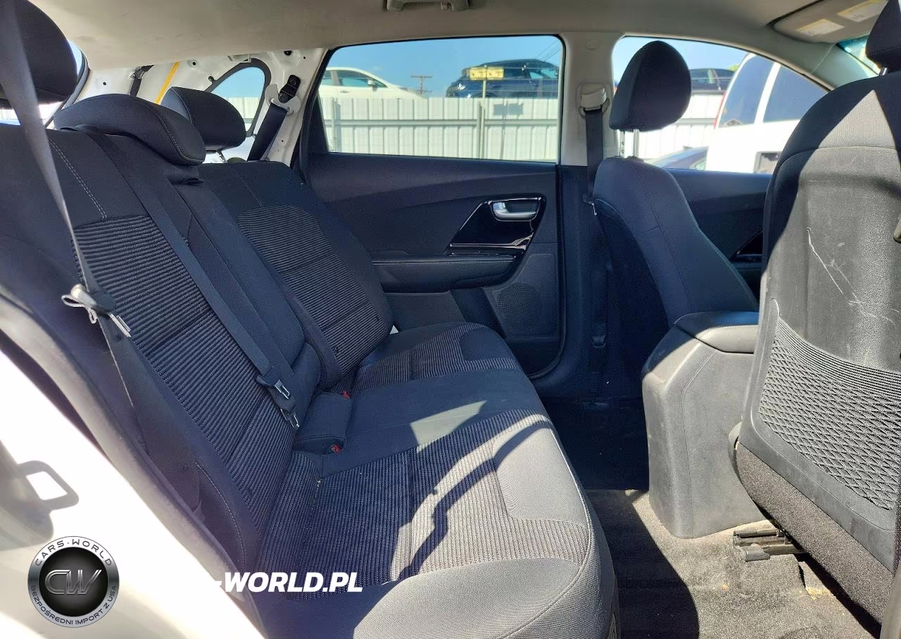 2020 Kia Niro Lxs VIN:KNDCB3LC9L5439798 - 10