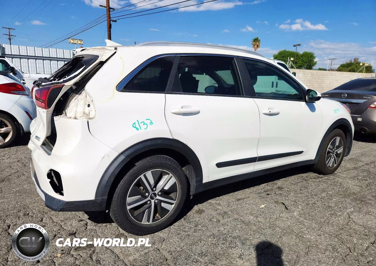 2020 Kia Niro Lxs VIN:KNDCB3LC9L5439798 - 3