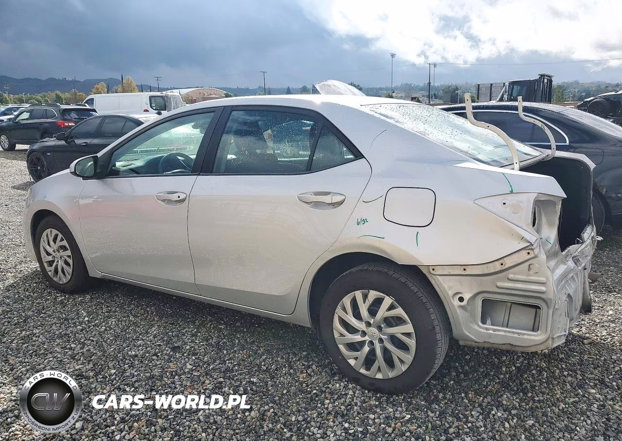 2018 Toyota Corolla Le VIN:2T1BURHE1JC092969 - 2