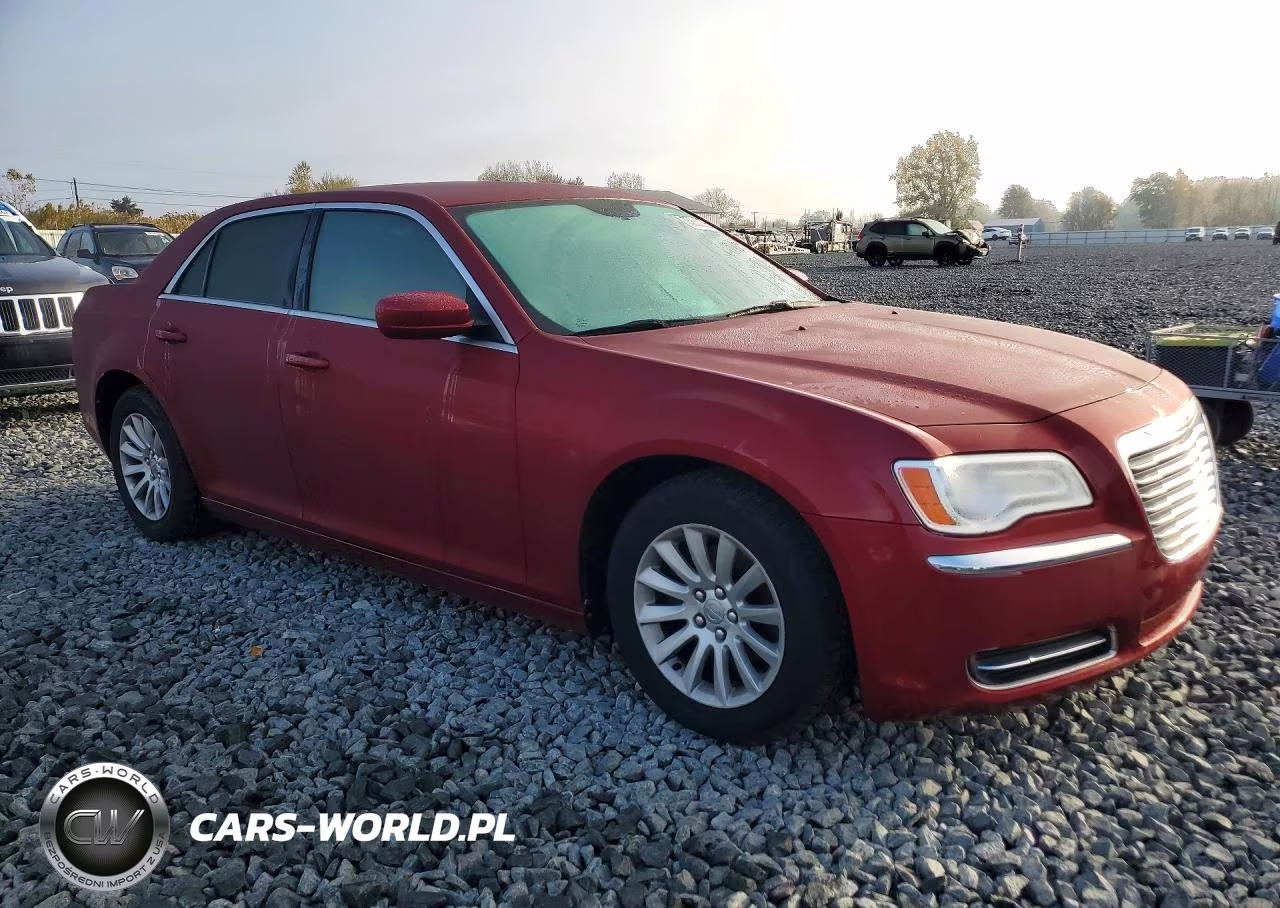 2014 Chrysler 300 VIN:2C3CCAAG5EH156967 - 4
