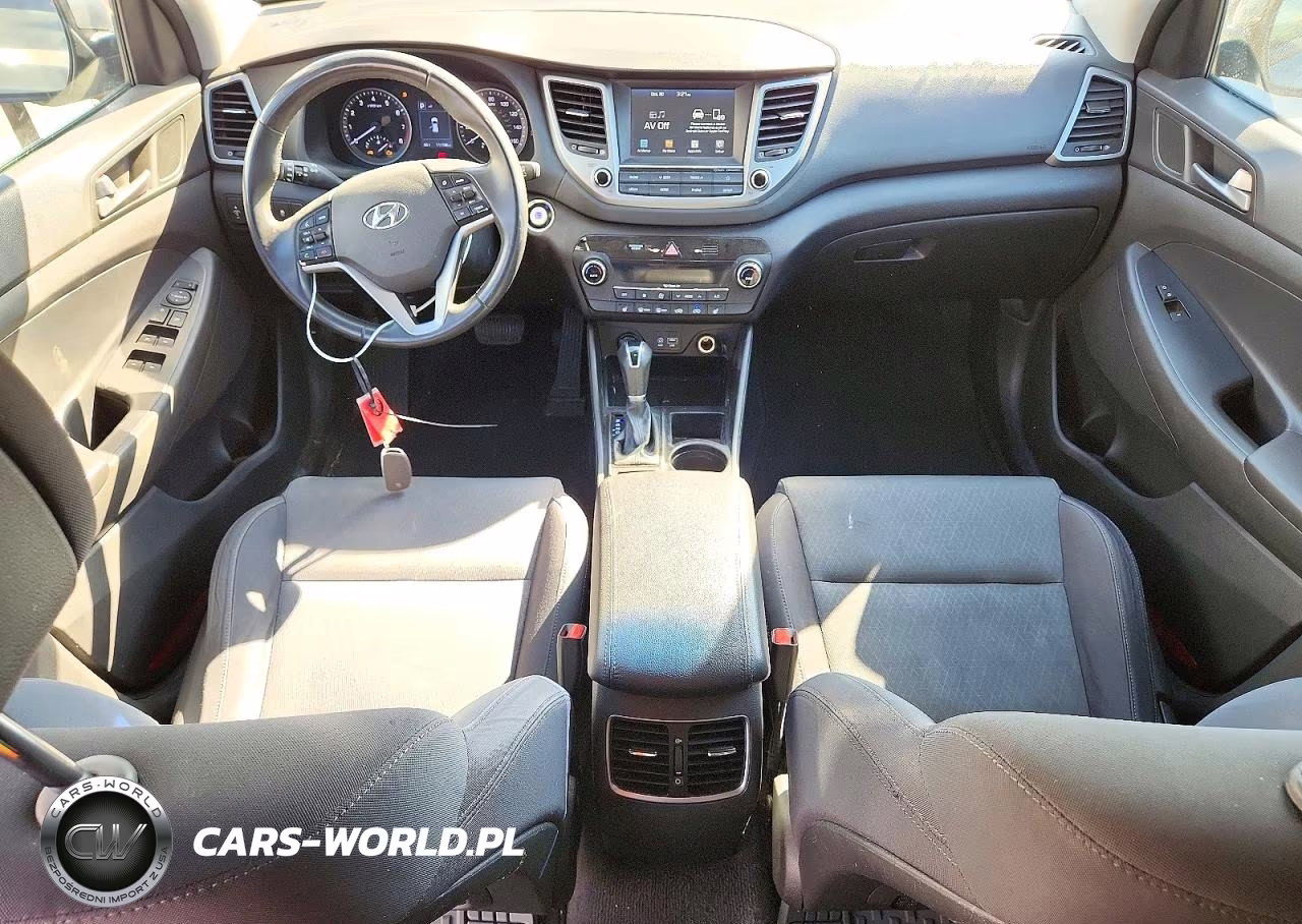 2018 Hyundai Tucson Value VIN:KM8J33A25JU647318 - 8