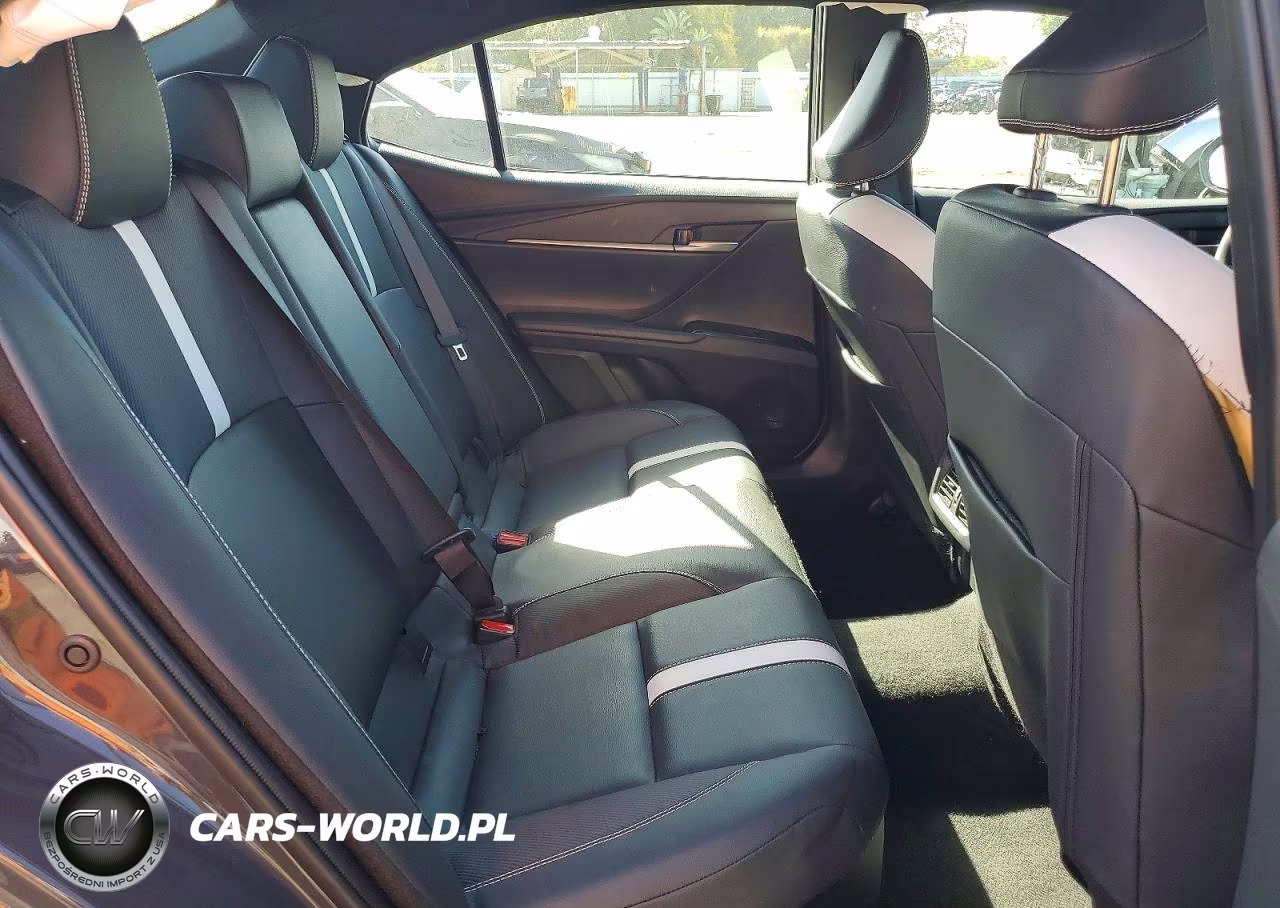 2026 Toyota Camry Se VIN:4T1DAACK2TU273211 - 10