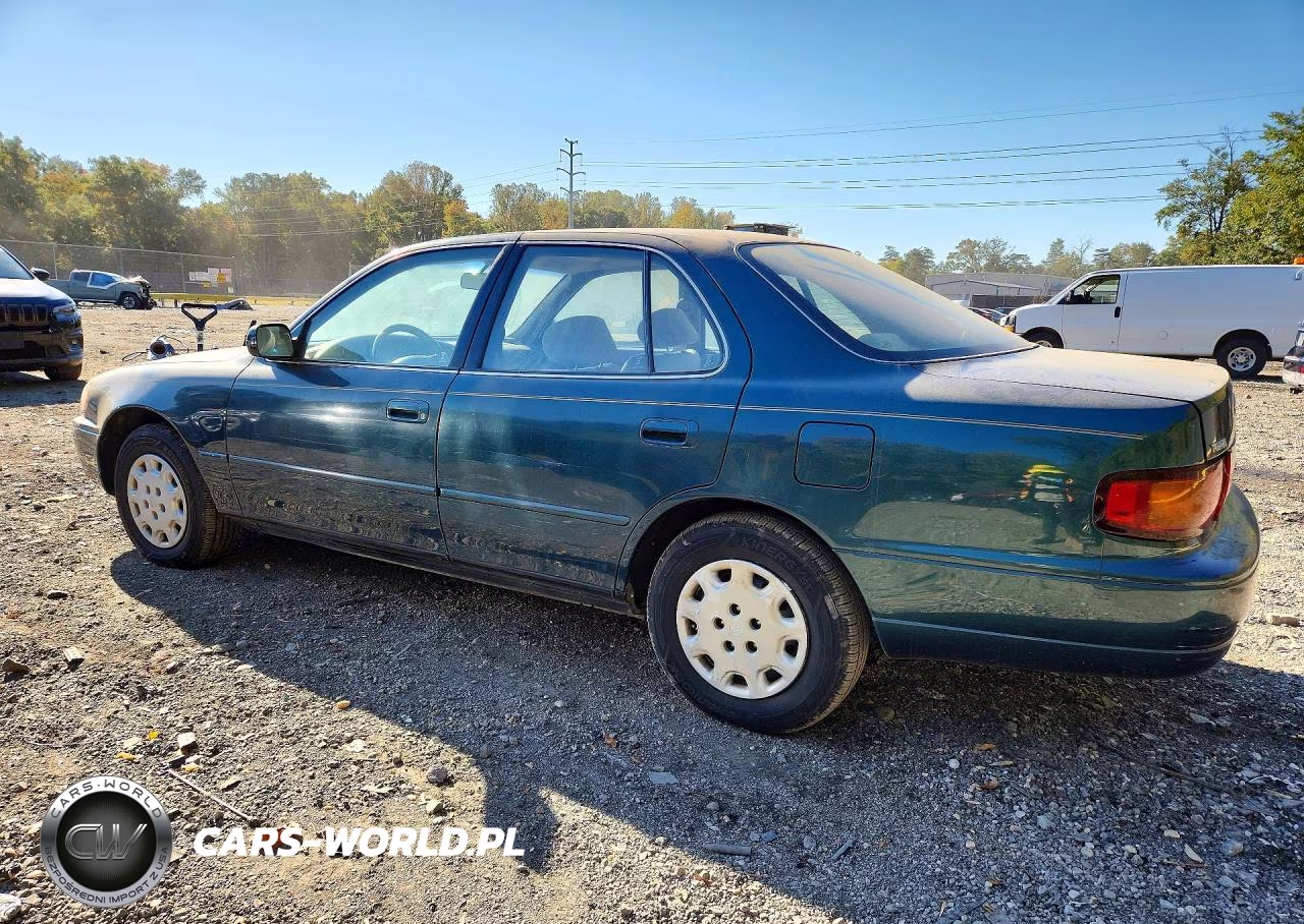 1996 Toyota Camry Le VIN:4T1BG12K3TU684026 - 2