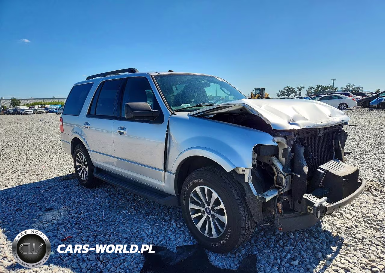2017 Ford Expedition Xlt VIN:1FMJU1HT8HEA74211 - 4
