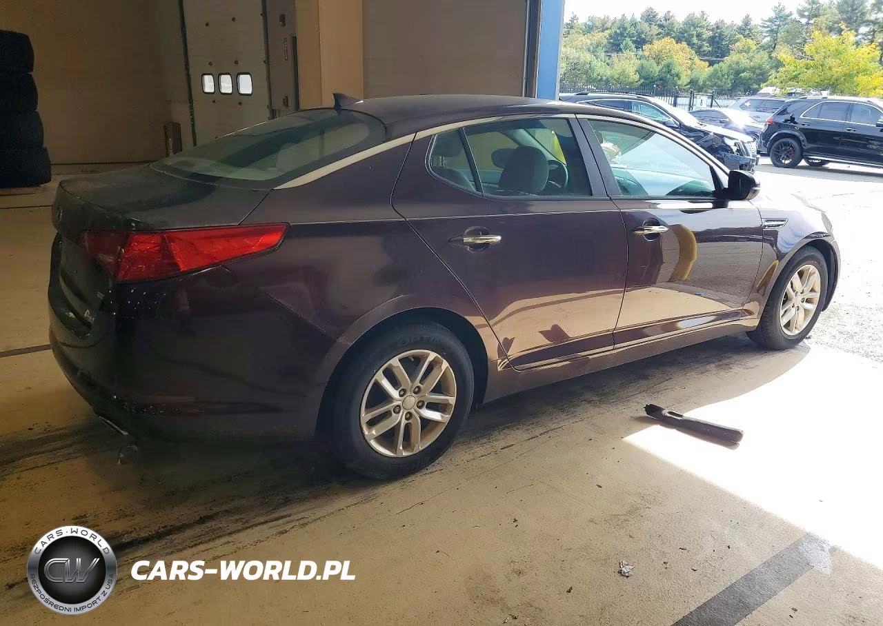 2013 Kia Optima Lx VIN:5XXGM4A75DG257908 - 3