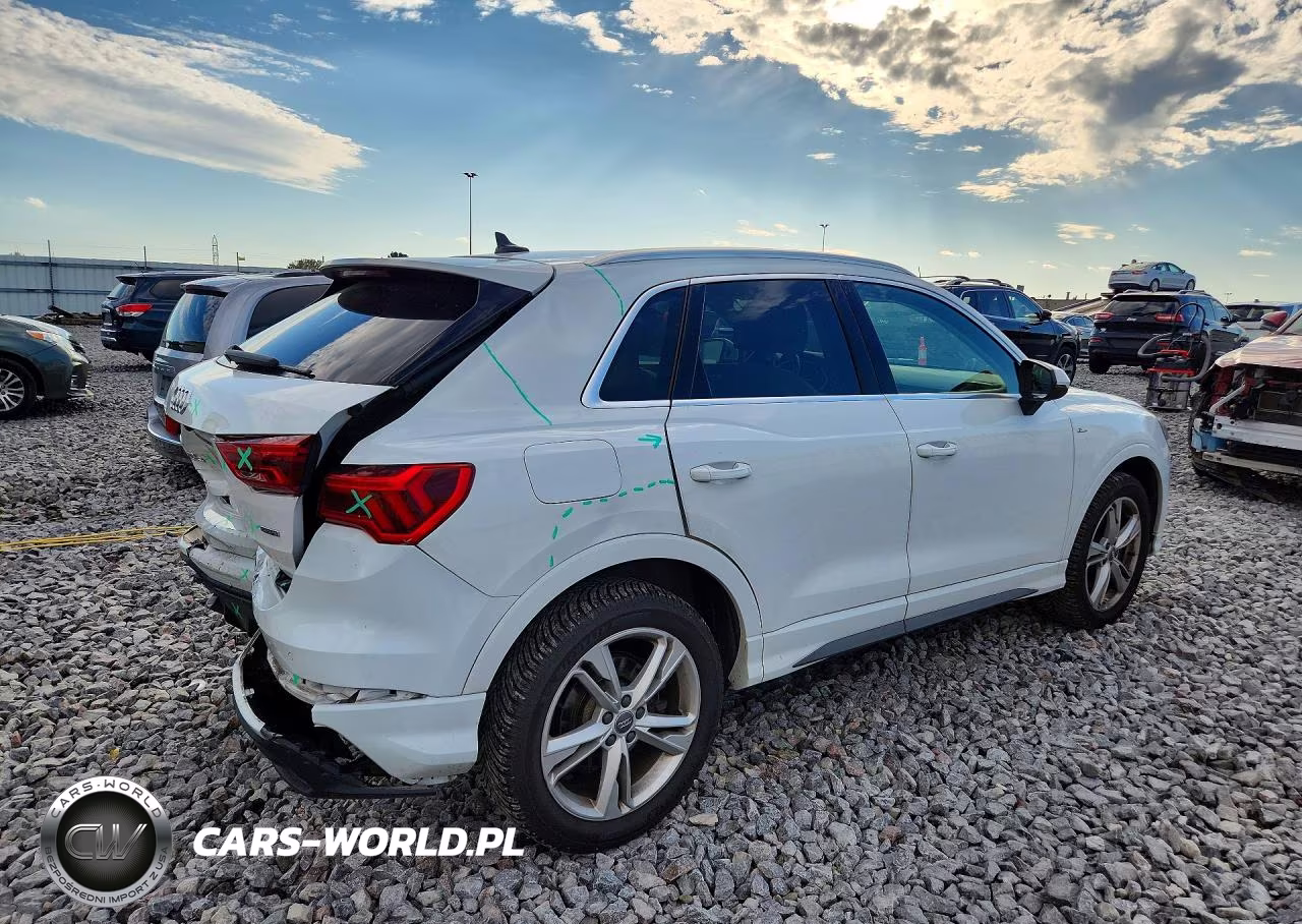 2019 Audi Q3 Premium Plus S-Line VIN:WA1EECF3XK1067979 - 3