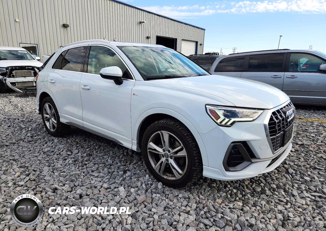 2019 Audi Q3 Premium Plus S-Line VIN:WA1EECF3XK1067979 - 4
